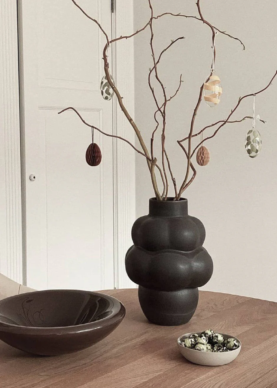Louise Roe Ceramic Balloon Vase 04 - Mud Brown - Image 3