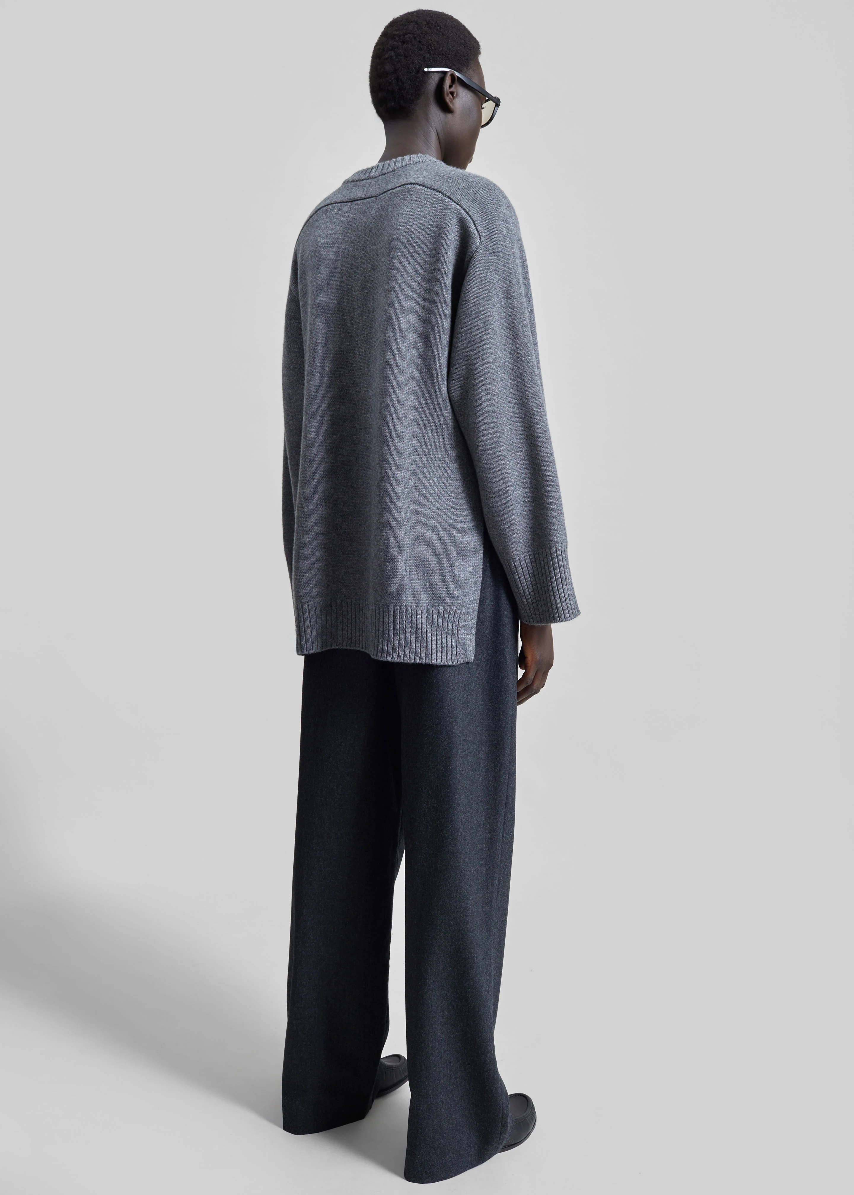 Loulou de Saison Safi LDS Cashmere Blend Sweater - Anthracite Melange - Image 6