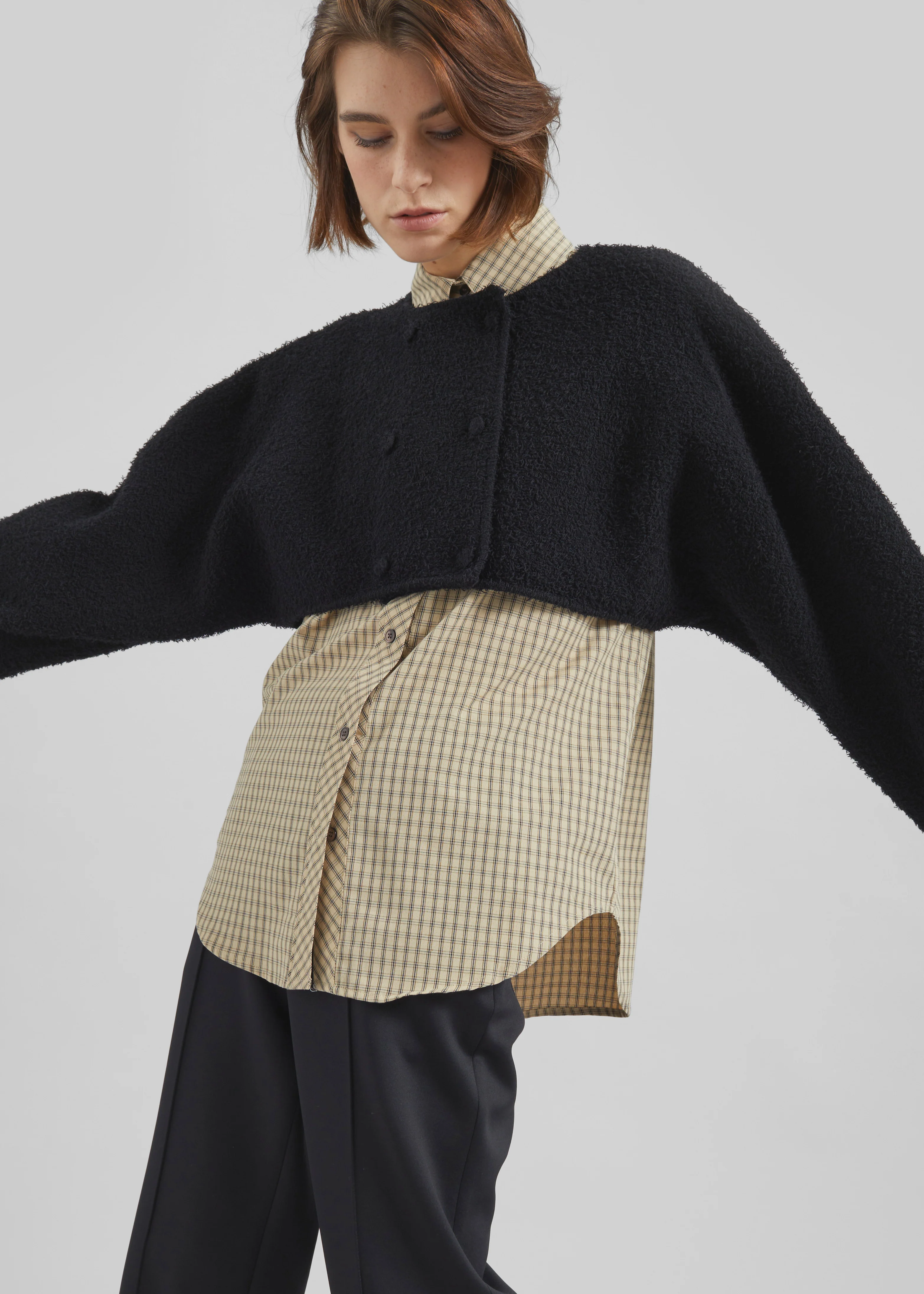 Lyall Fuzzy Cropped Jacket - Black - Image 7