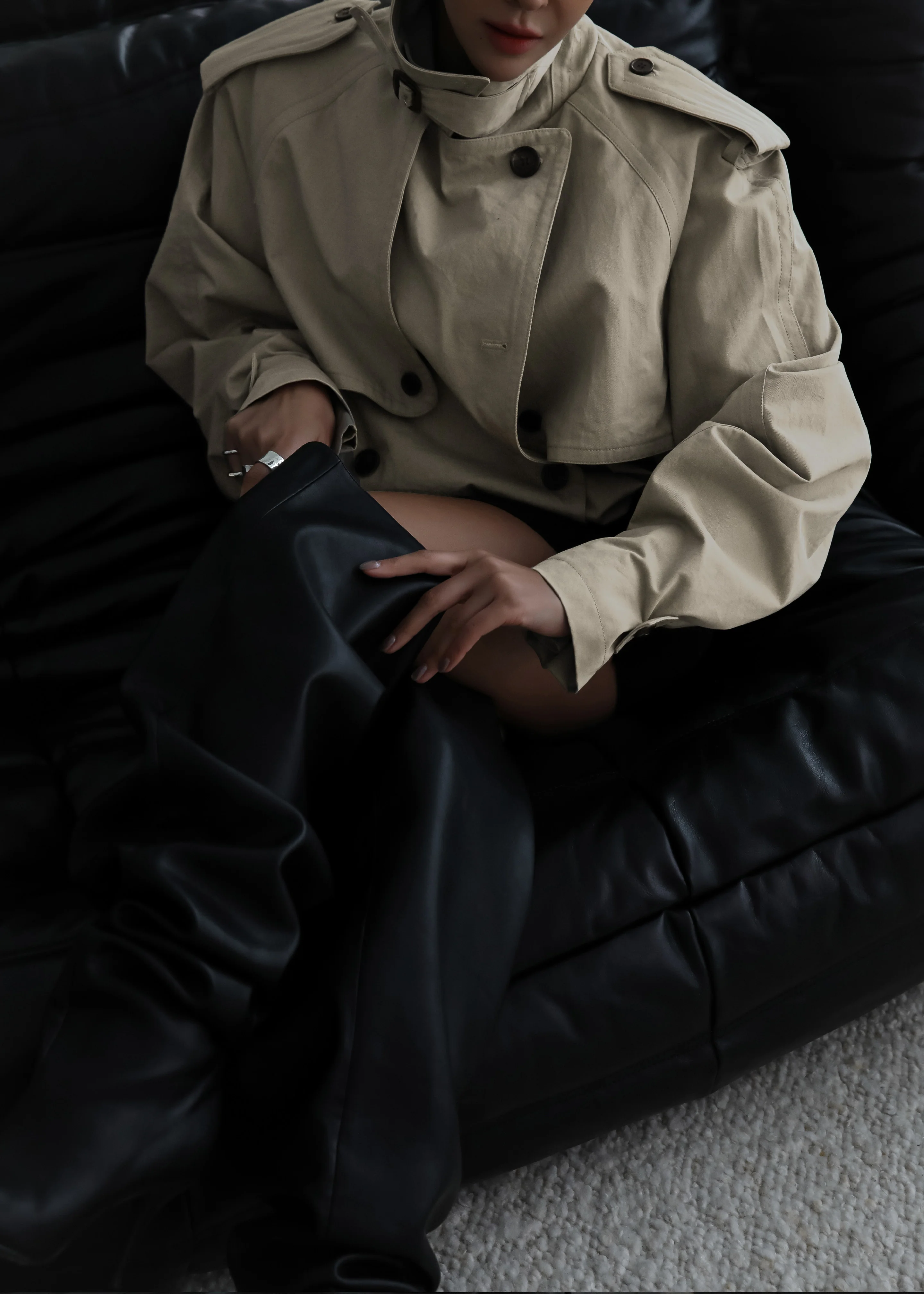 Mads Cropped Trench - Beige - Image 11