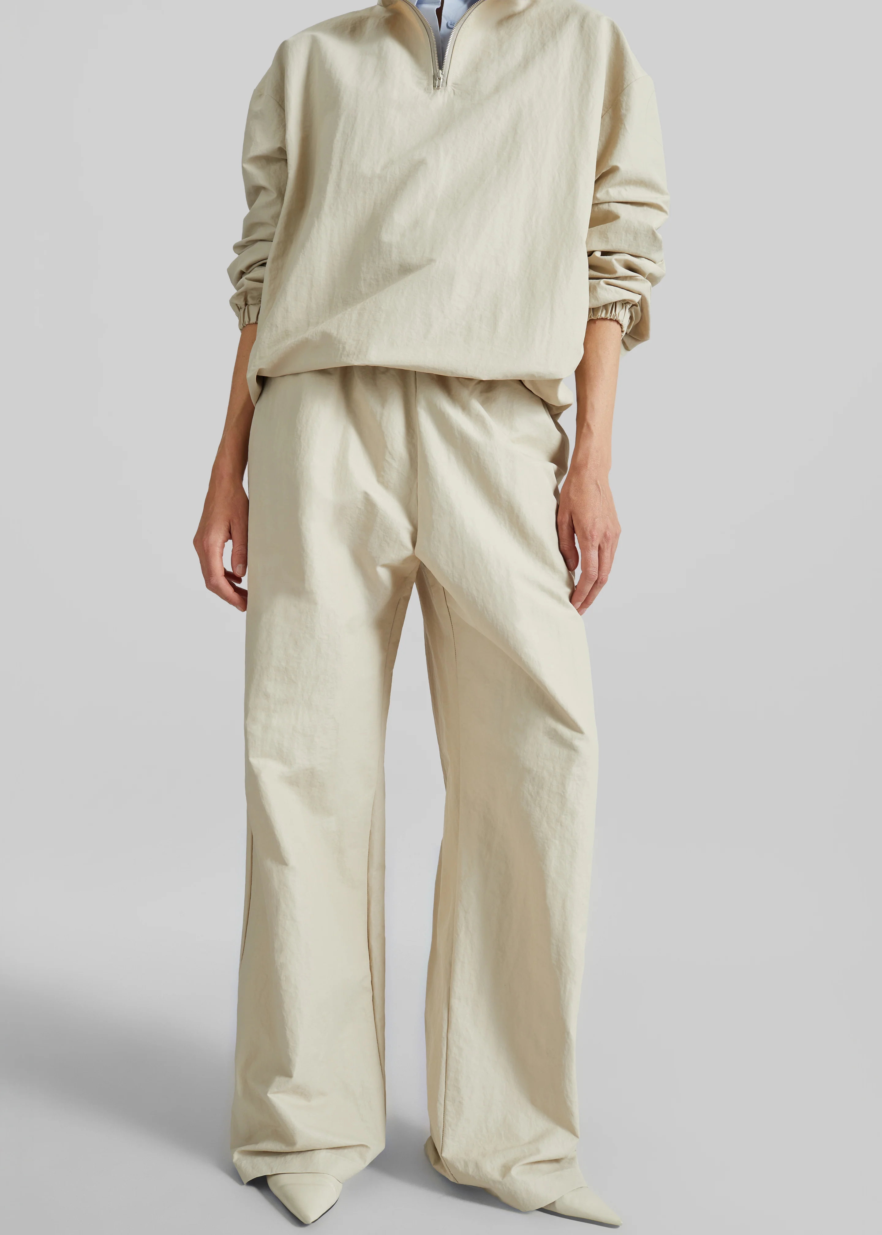 Majvik Joggers - Light Beige - Image 2