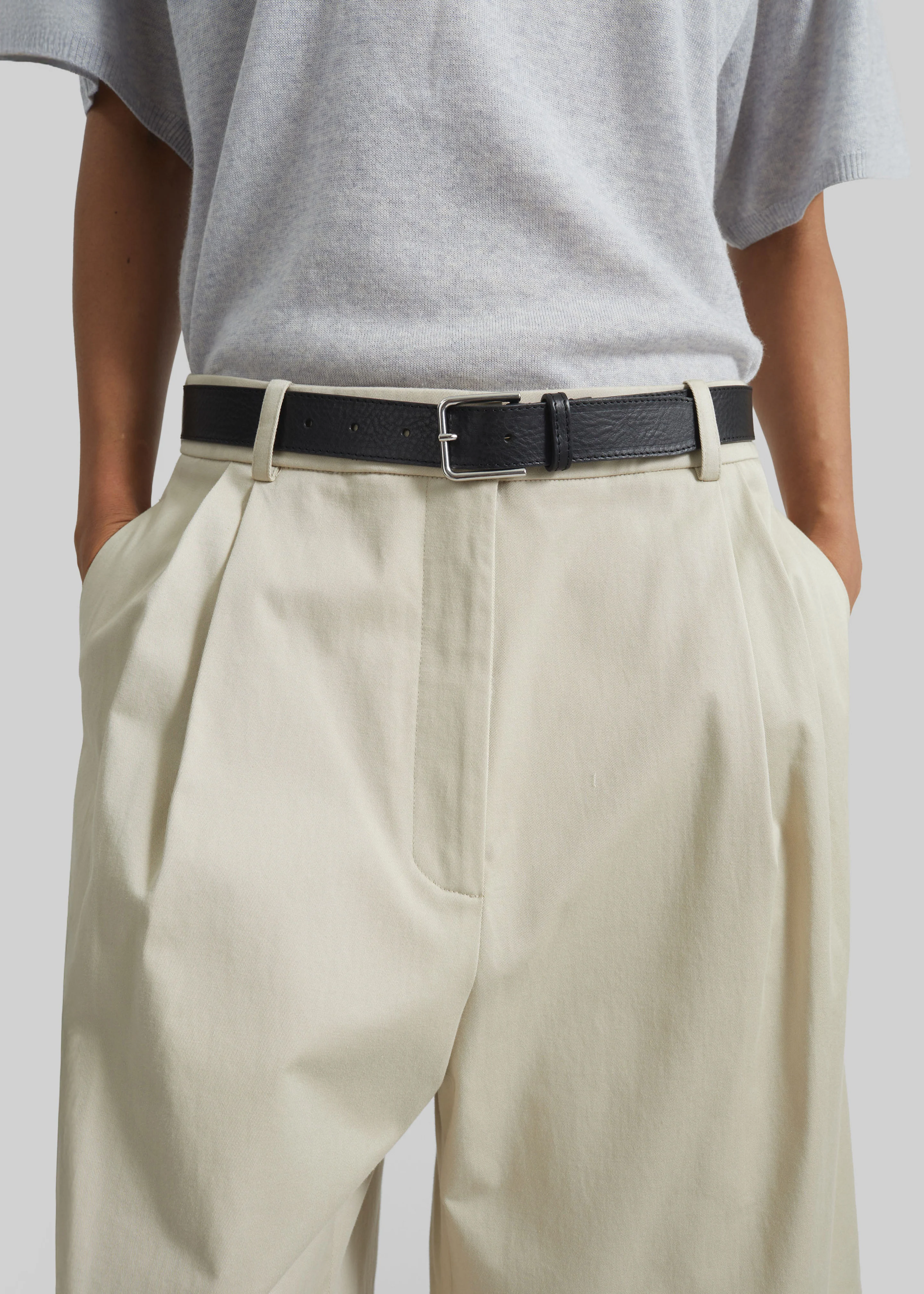 Marfa Cotton Pleated Bermuda - Light Beige - Image 3