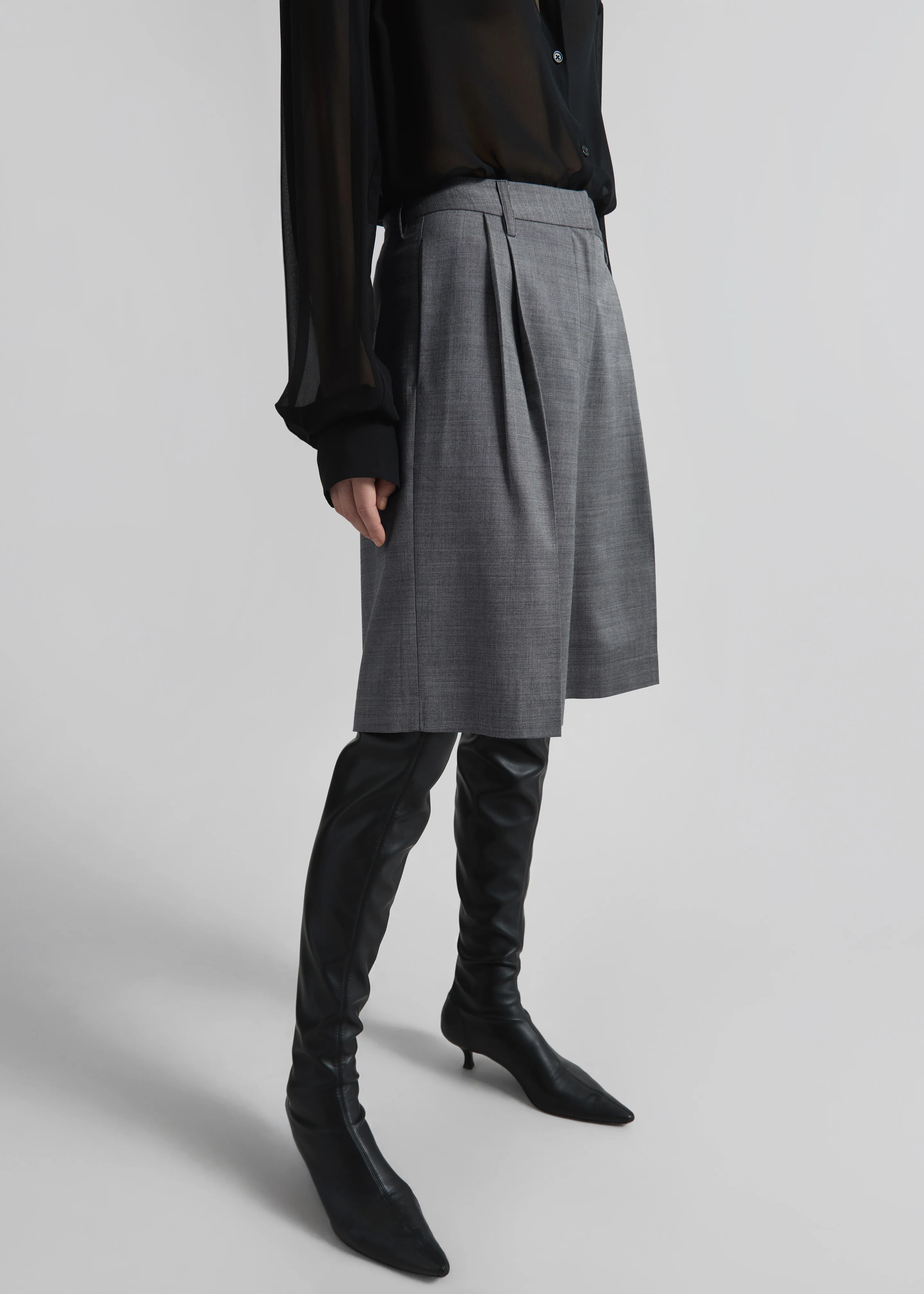 Marfa Pleated Bermuda Shorts - Grey Melange - Image 4
