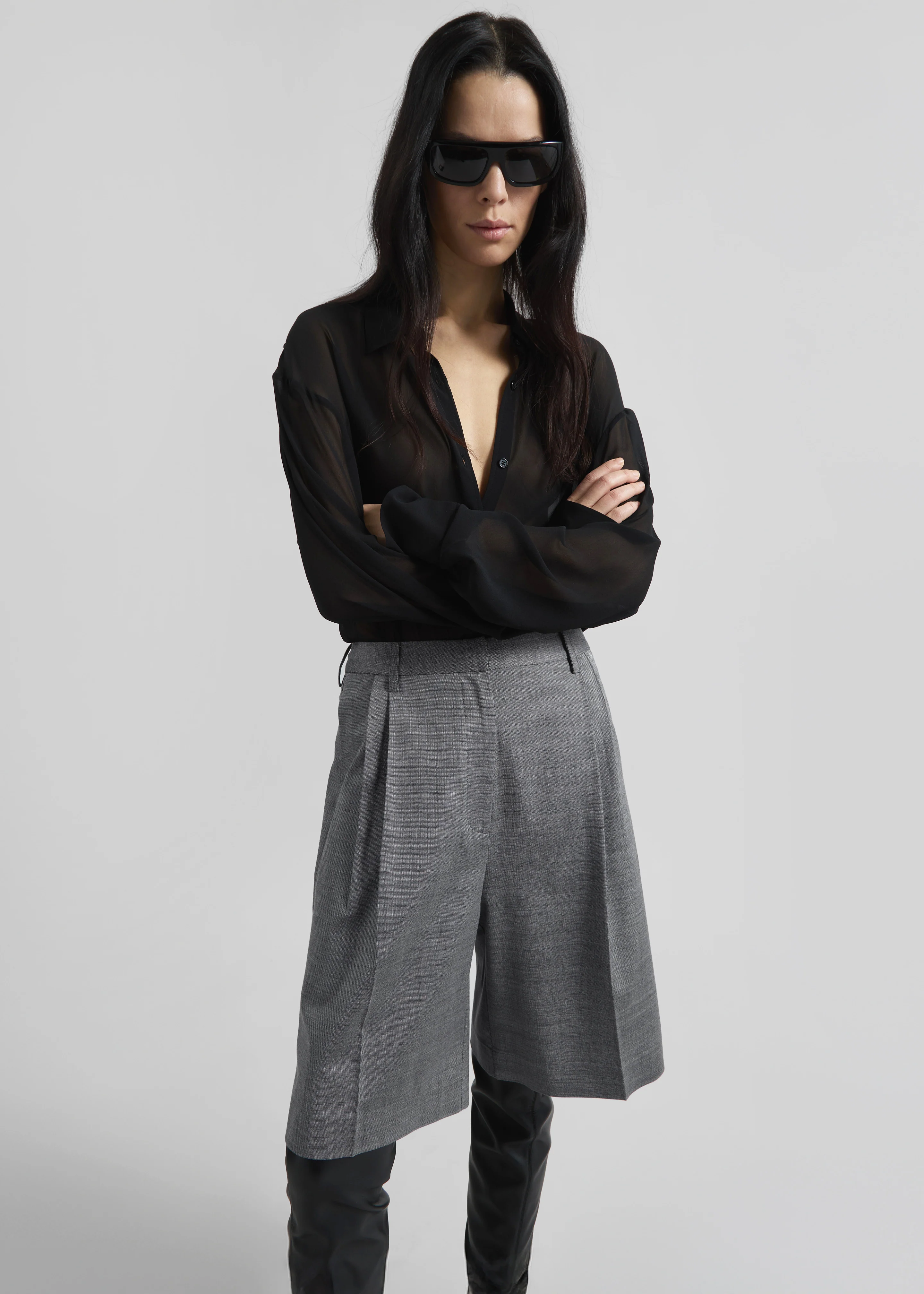 Marfa Pleated Bermuda Shorts - Grey Melange - Image 5