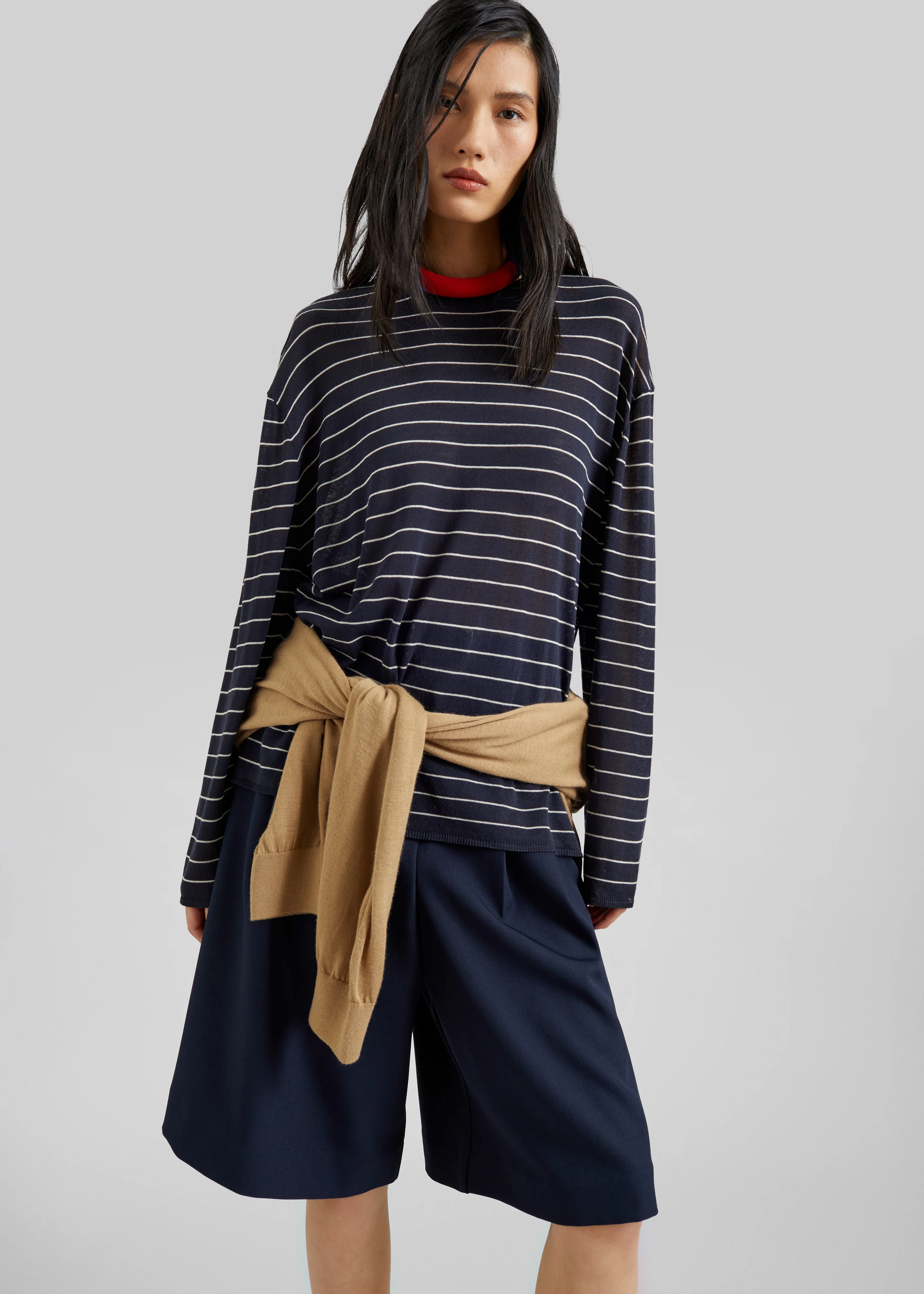Martel Pleated Bermuda Shorts - Navy - Image 3