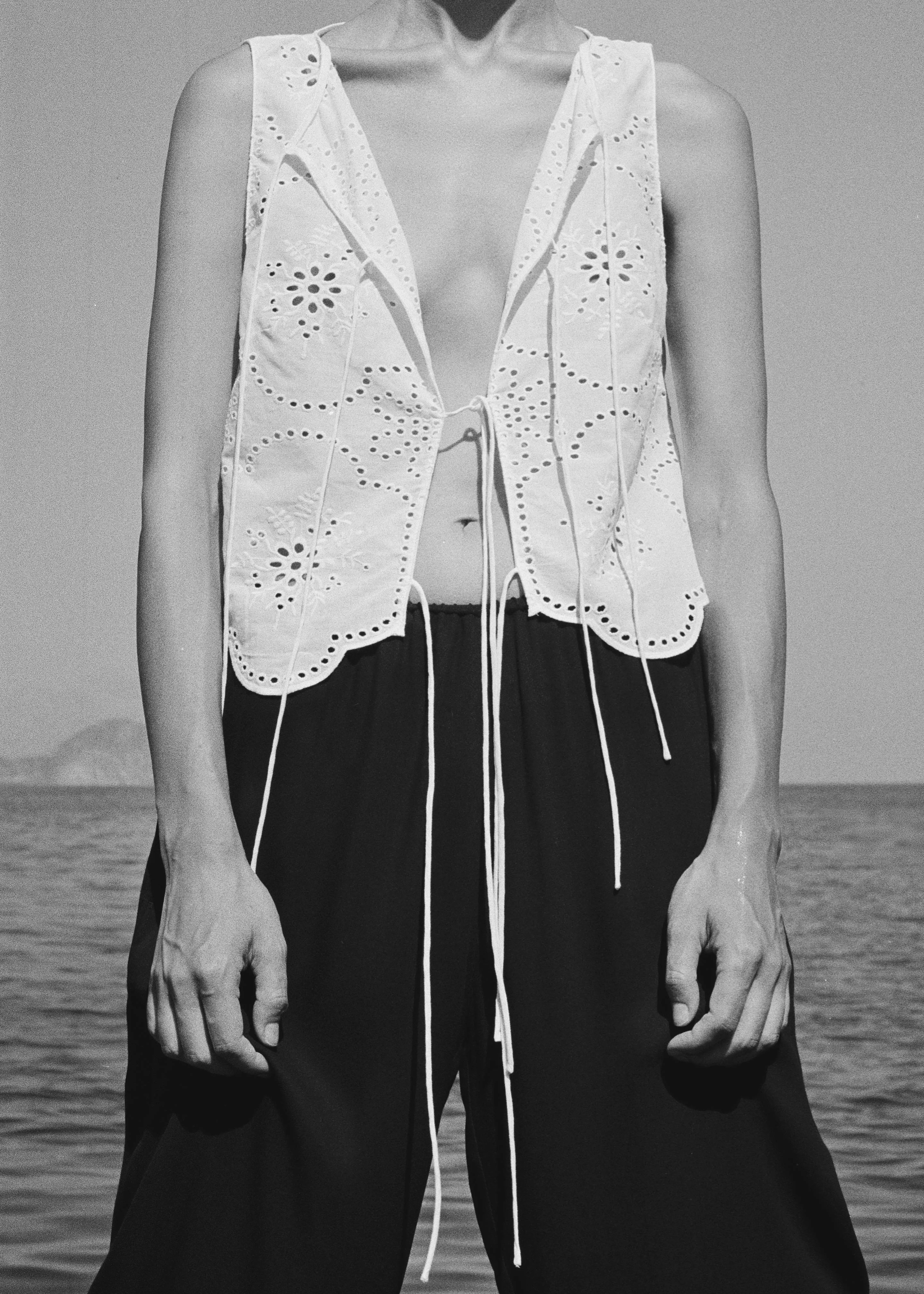 Matteau Broderie Tie Blouse - White - Image 9