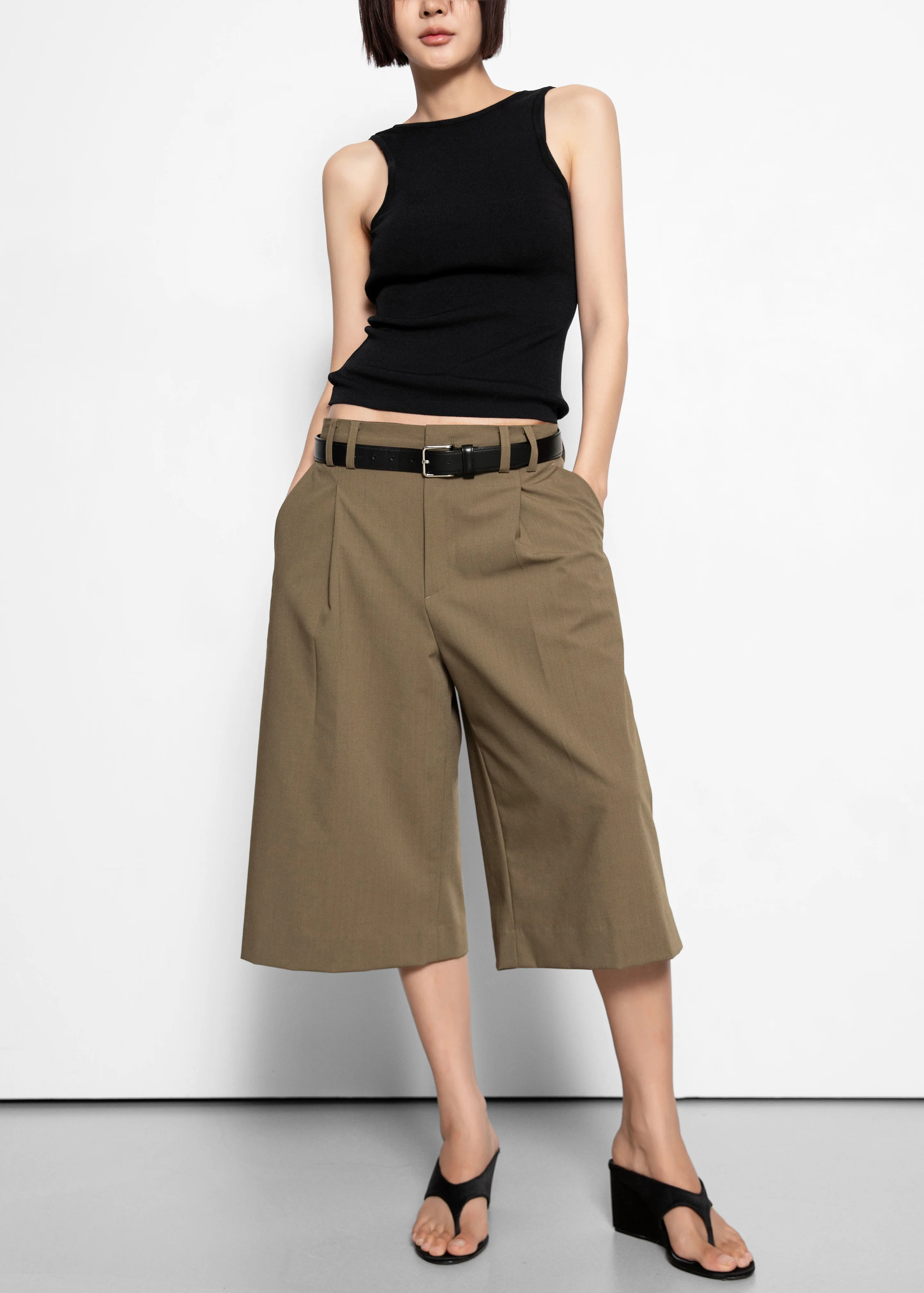 Meldert Bermuda Shorts - Khaki Brown - Image 7