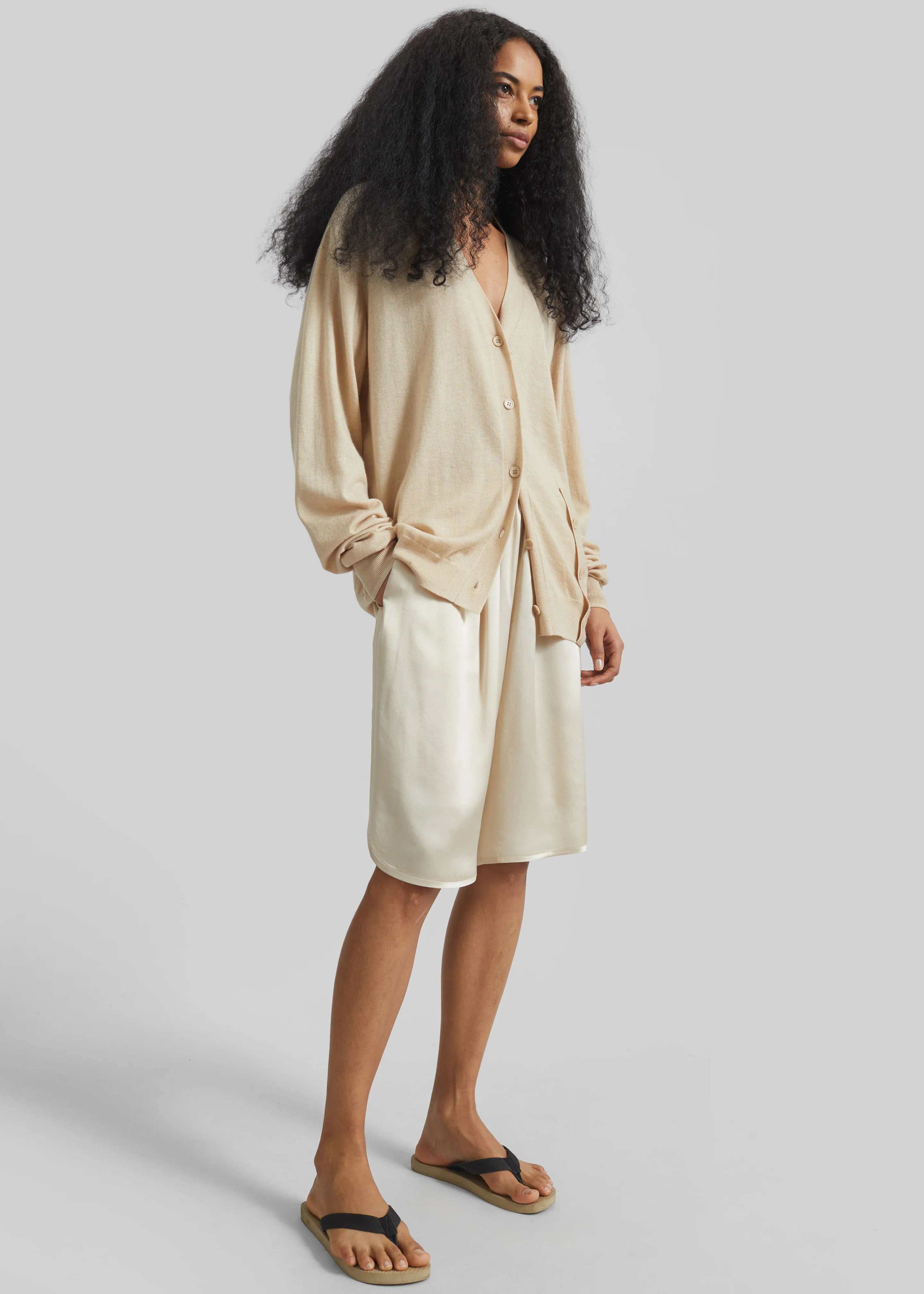 Nelis Silk Bermuda Shorts - Champagne - Image 6