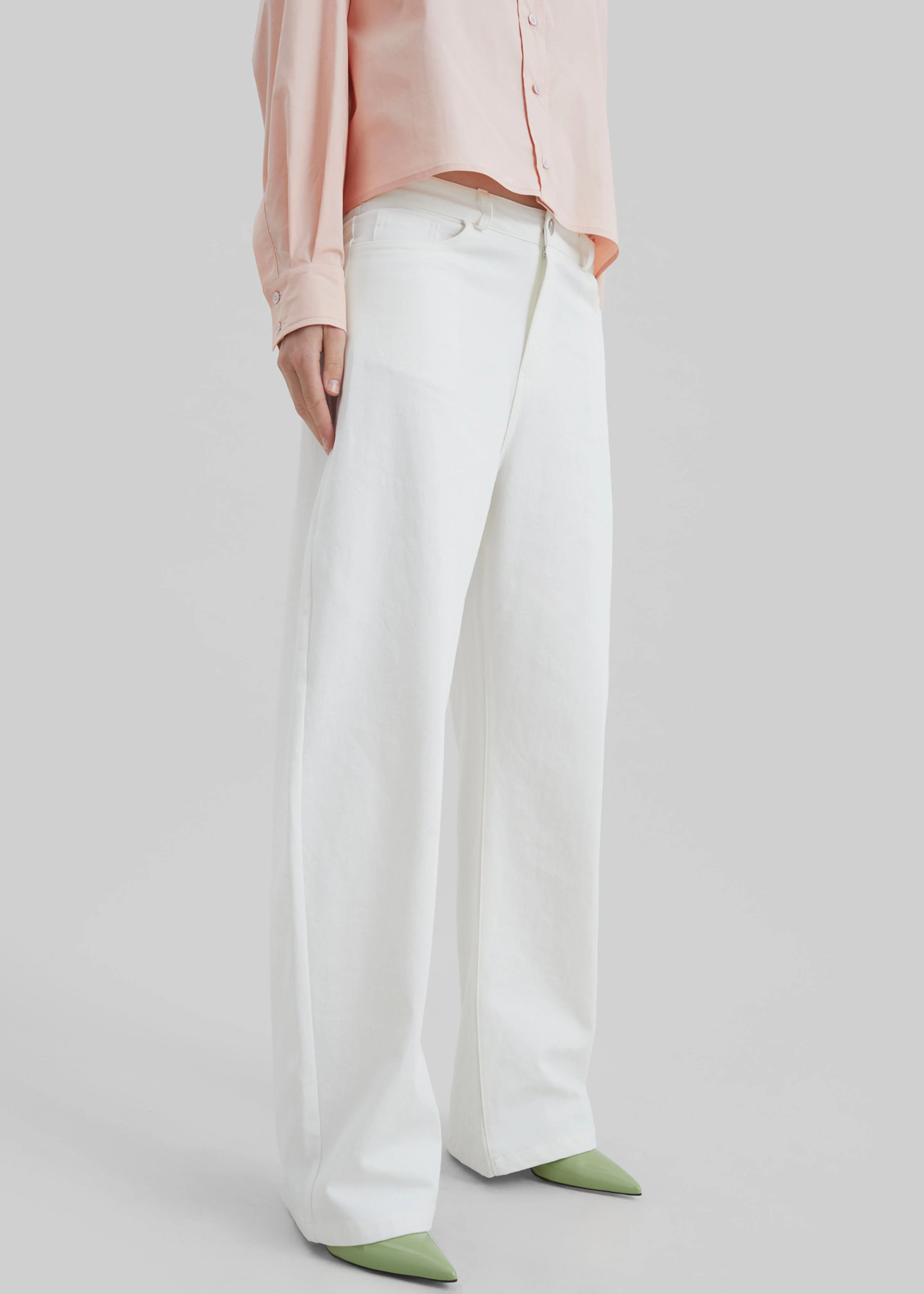 Nelton Barrel Leg Jeans - White - Image 9