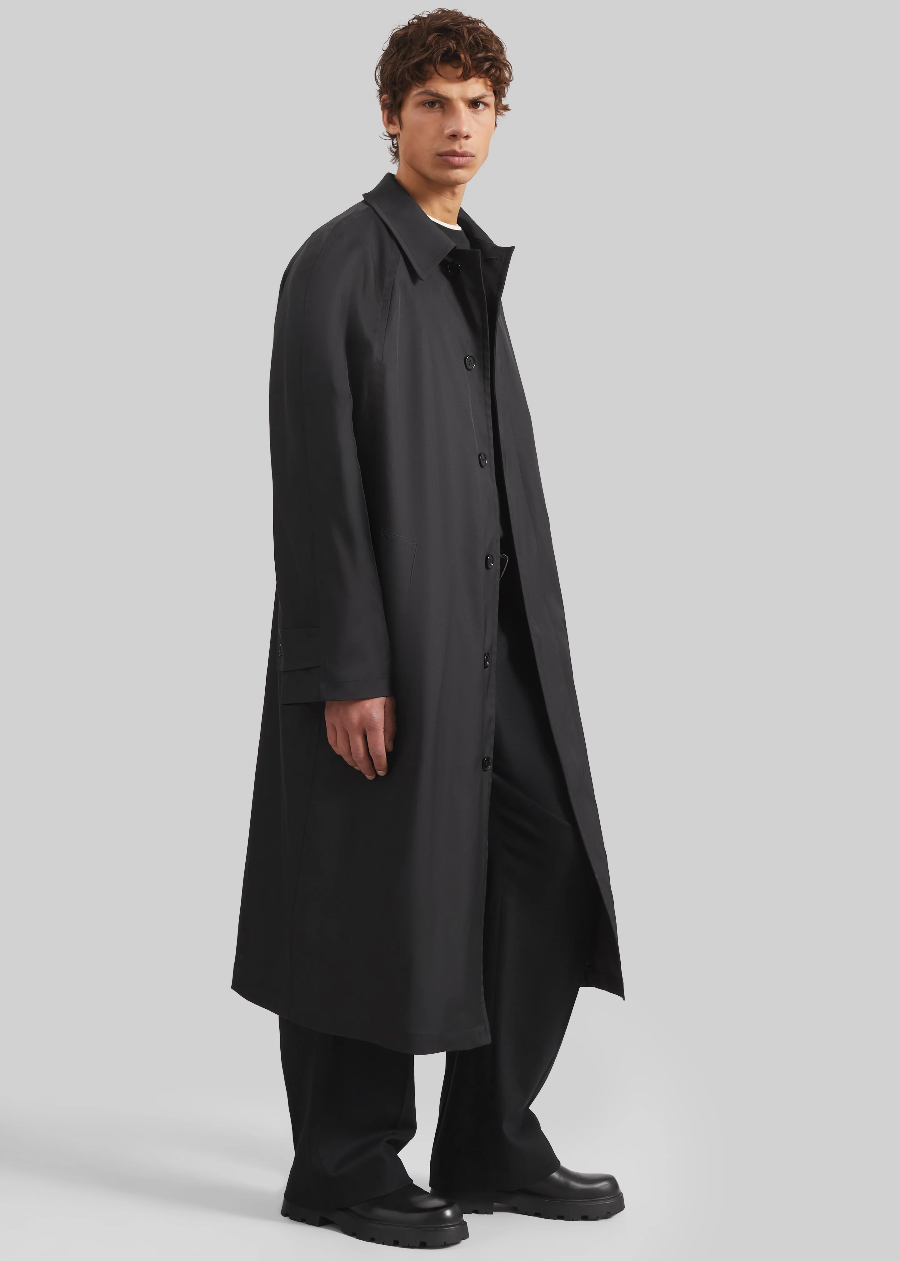 Nils Raglan Sleeve Trench Coat - Black - Image 4