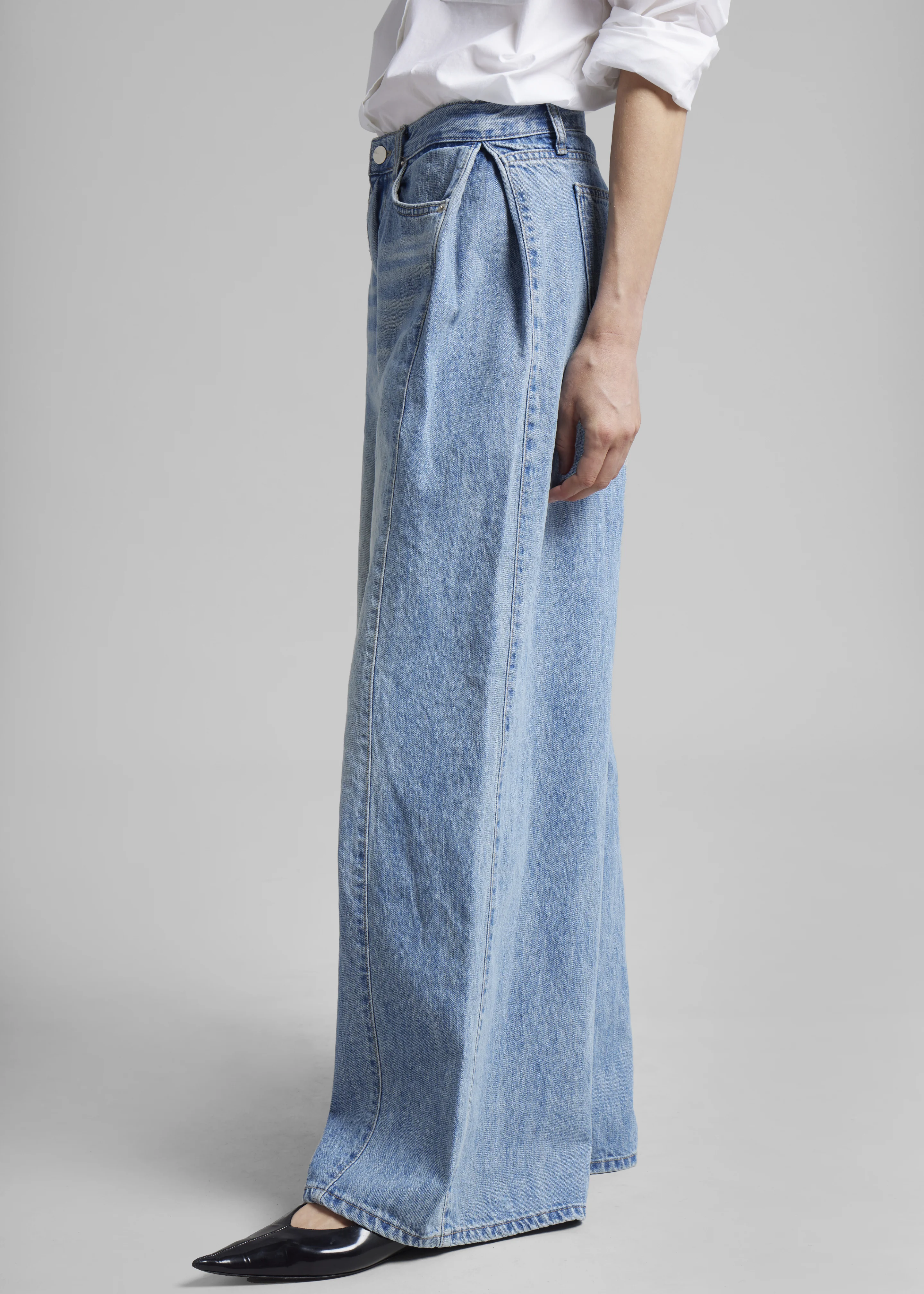 Oakley Wide Leg Jeans - Blue Wash - Image 7
