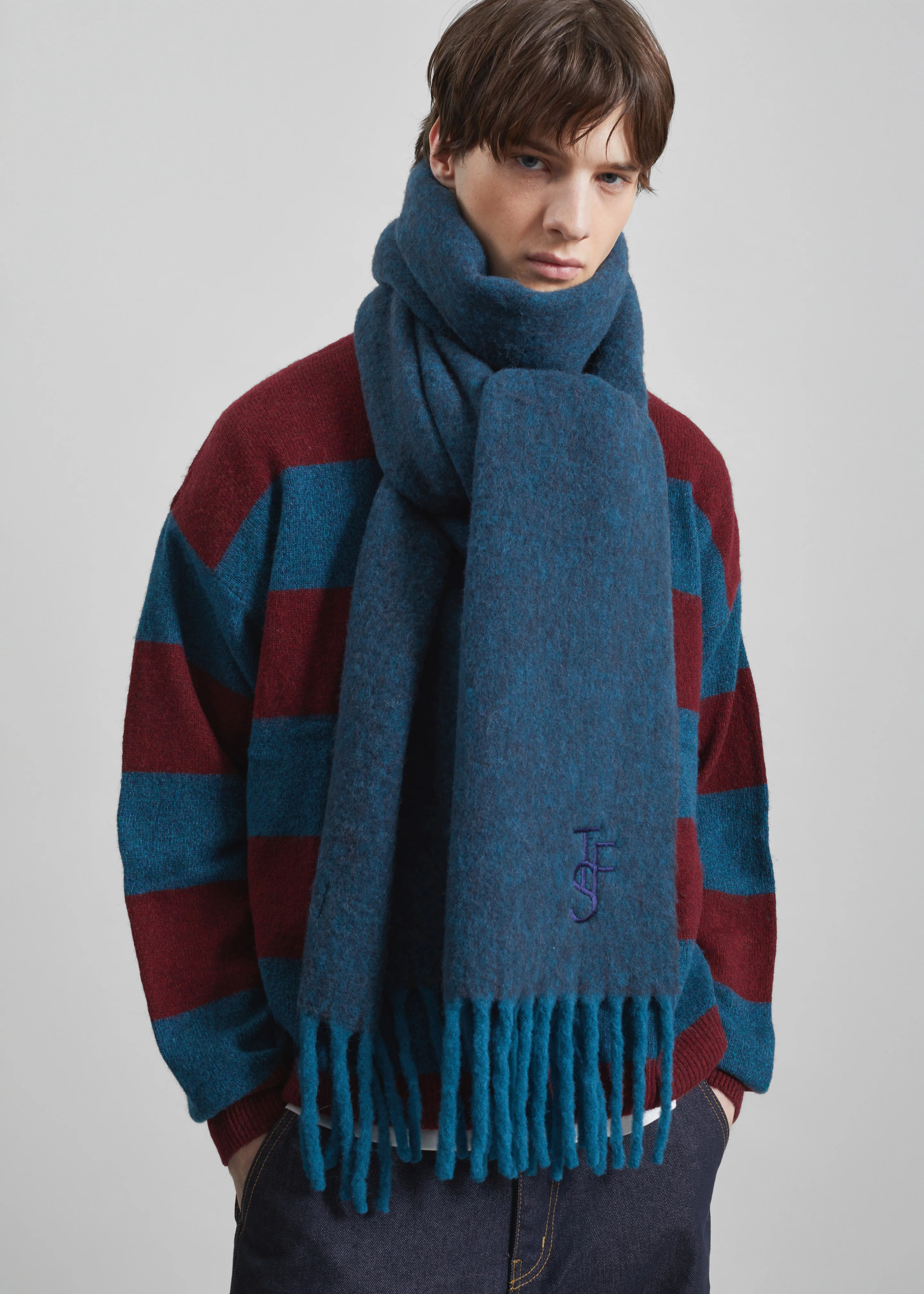 Olari Alpaca Blend Scarf - Navy Melange - Image 10