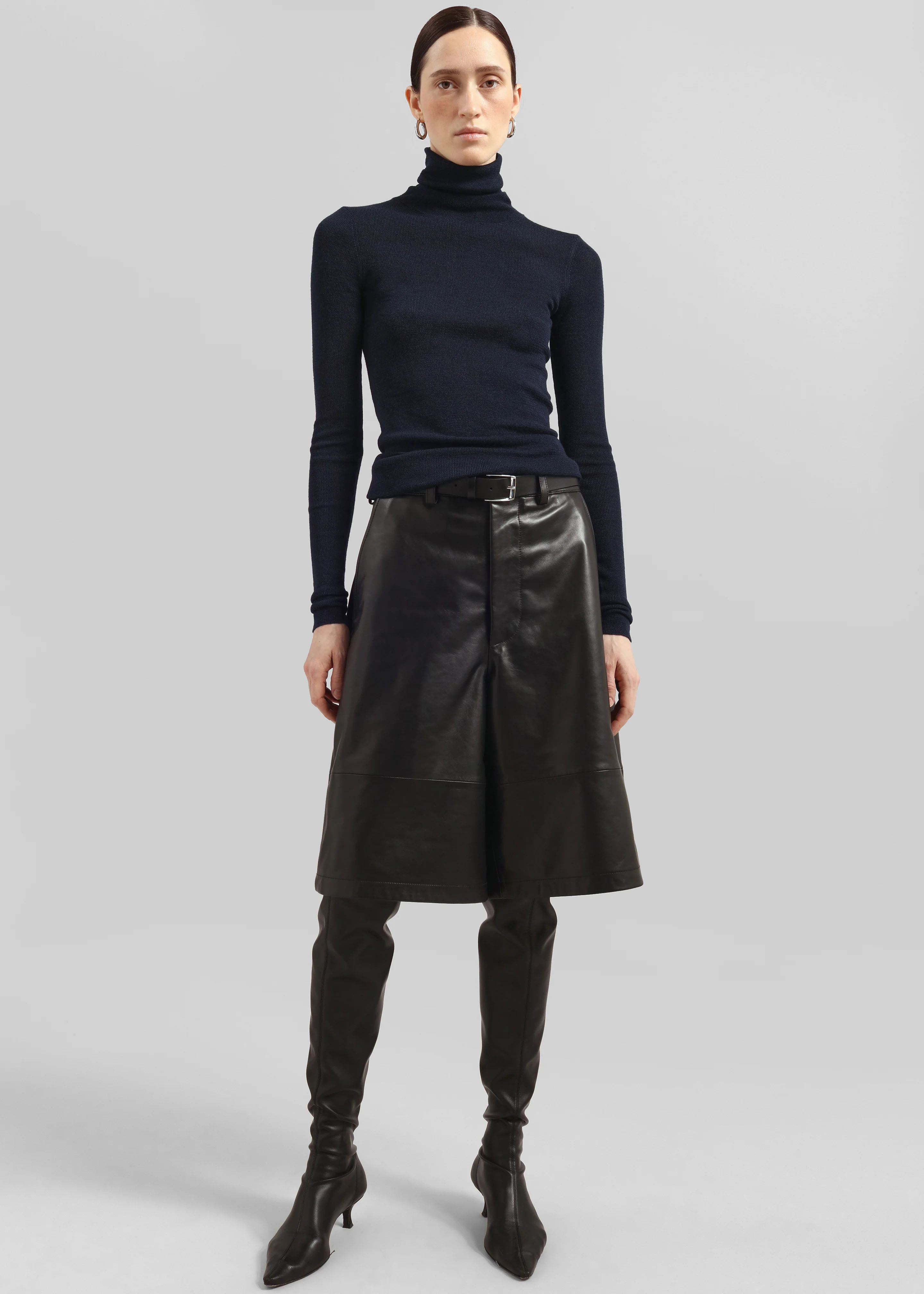Olivia Leather Bermuda Shorts - Black - Image 5