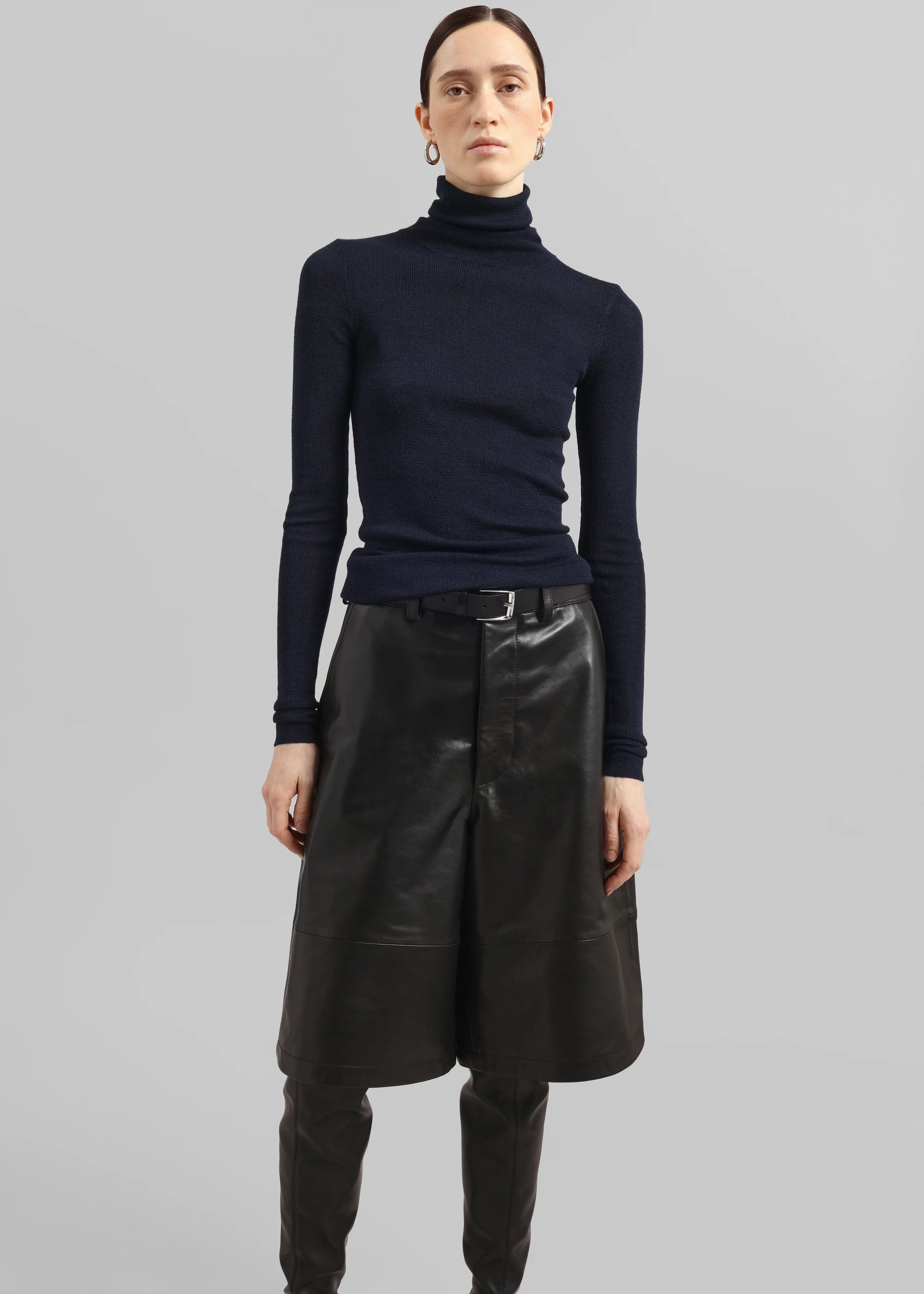 Olivia Leather Bermuda Shorts - Black - Image 6