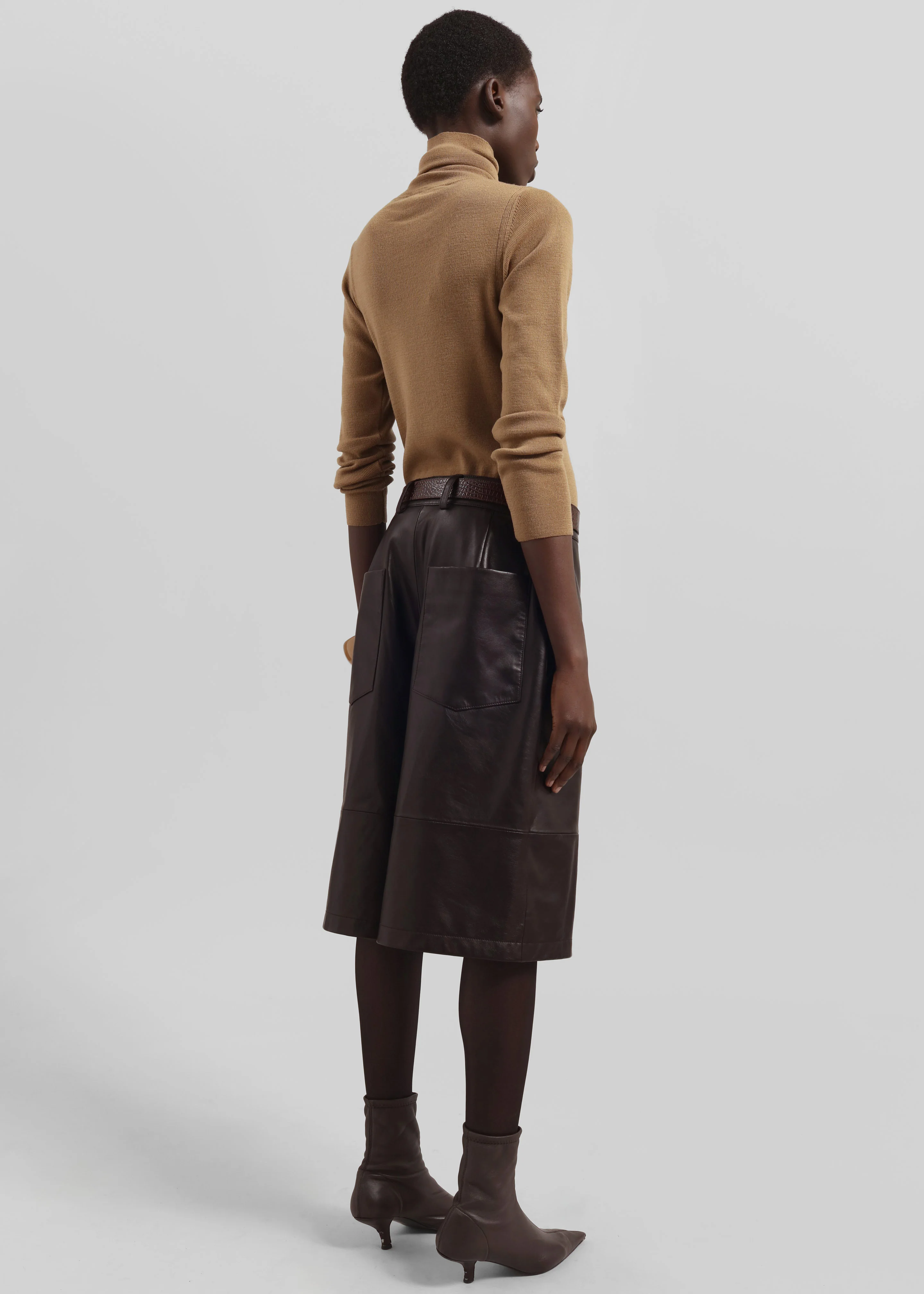 Olivia Leather Bermuda Shorts - Dark Brown - Image 10