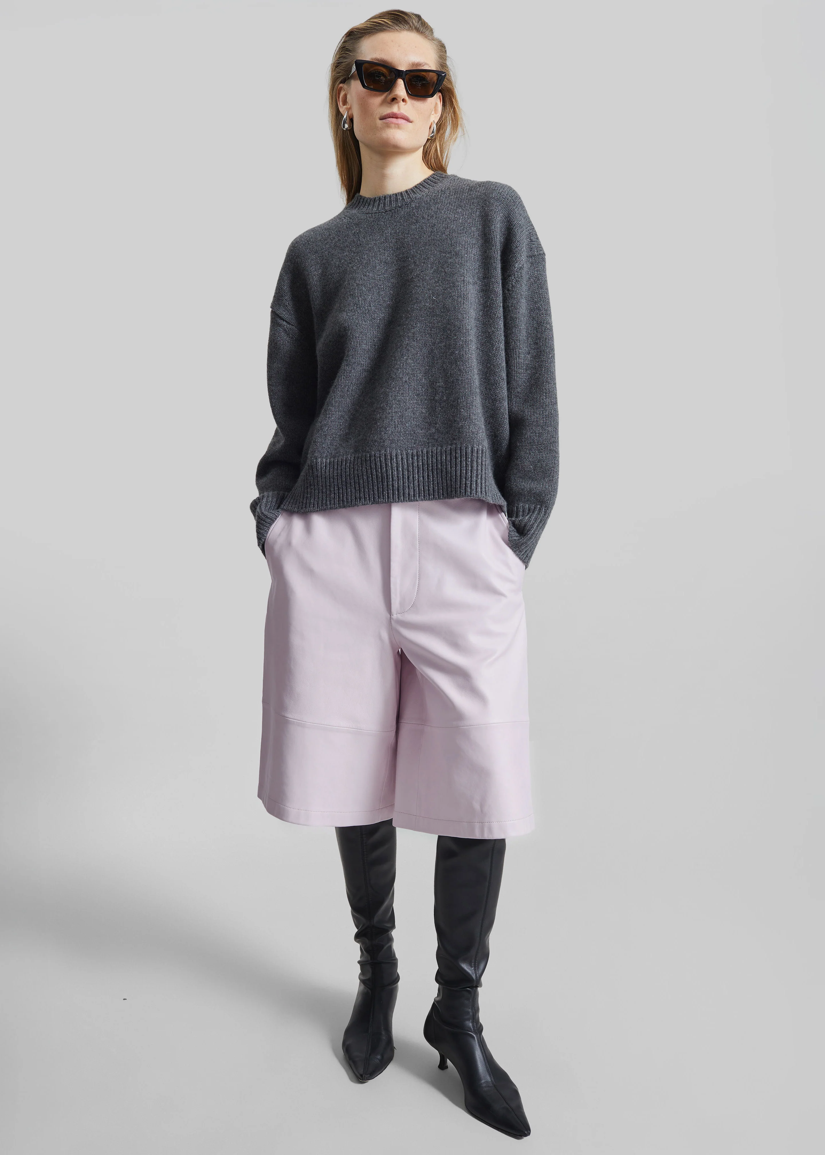Olivia Leather Bermuda Shorts - Faded Pink - Image 5