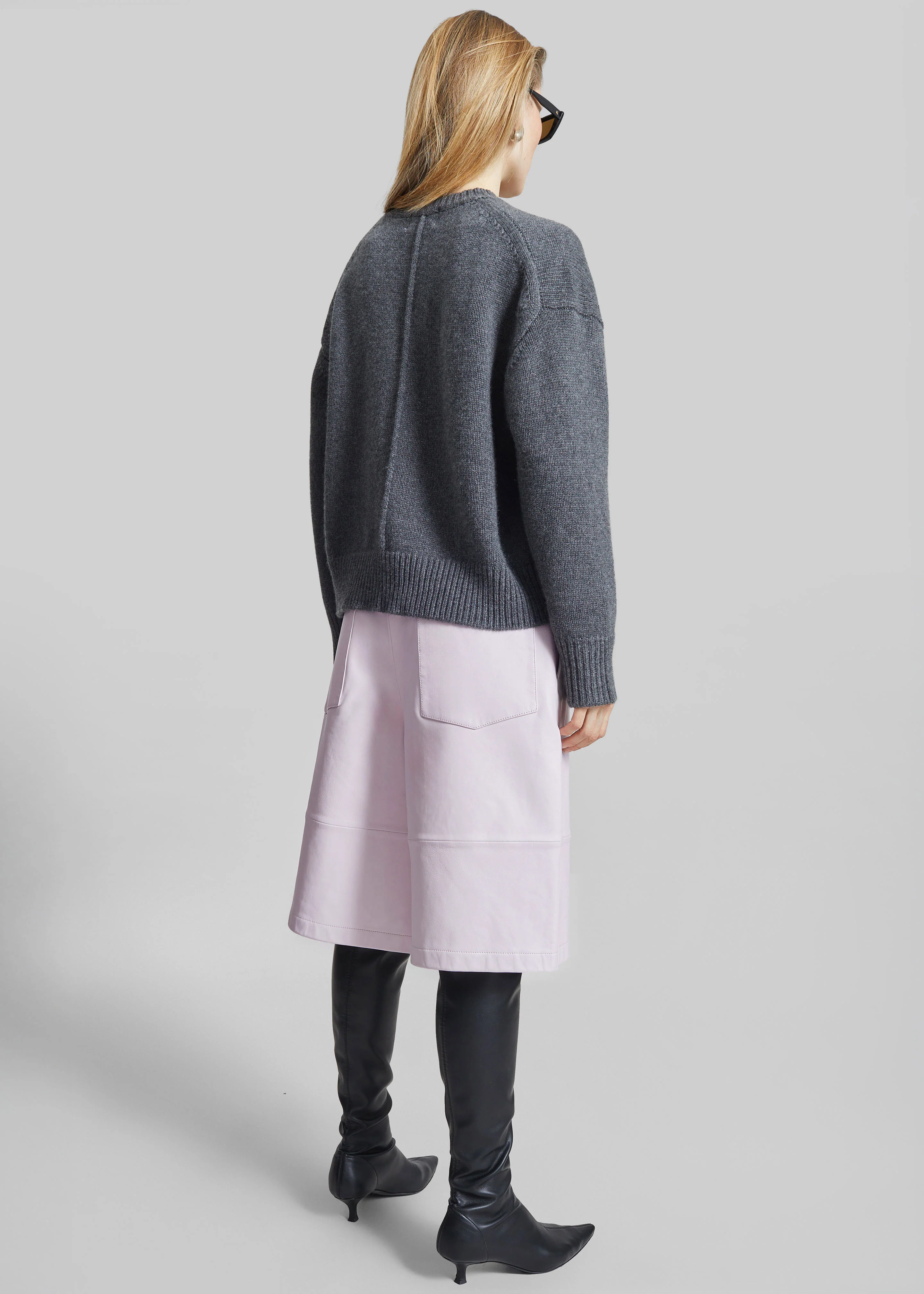 Olivia Leather Bermuda Shorts - Faded Pink - Image 7