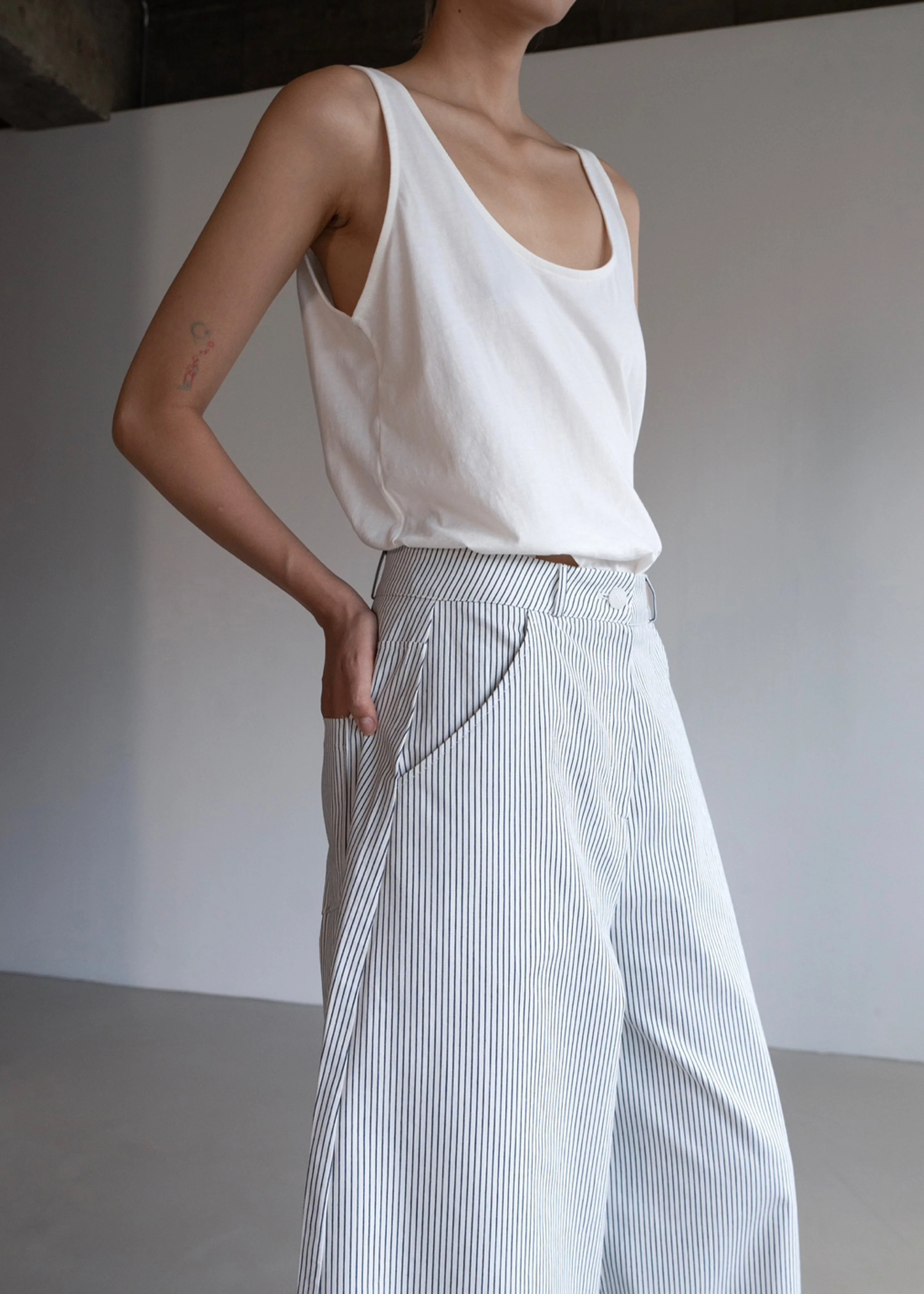 Penelope Tank Top - White - Image 3