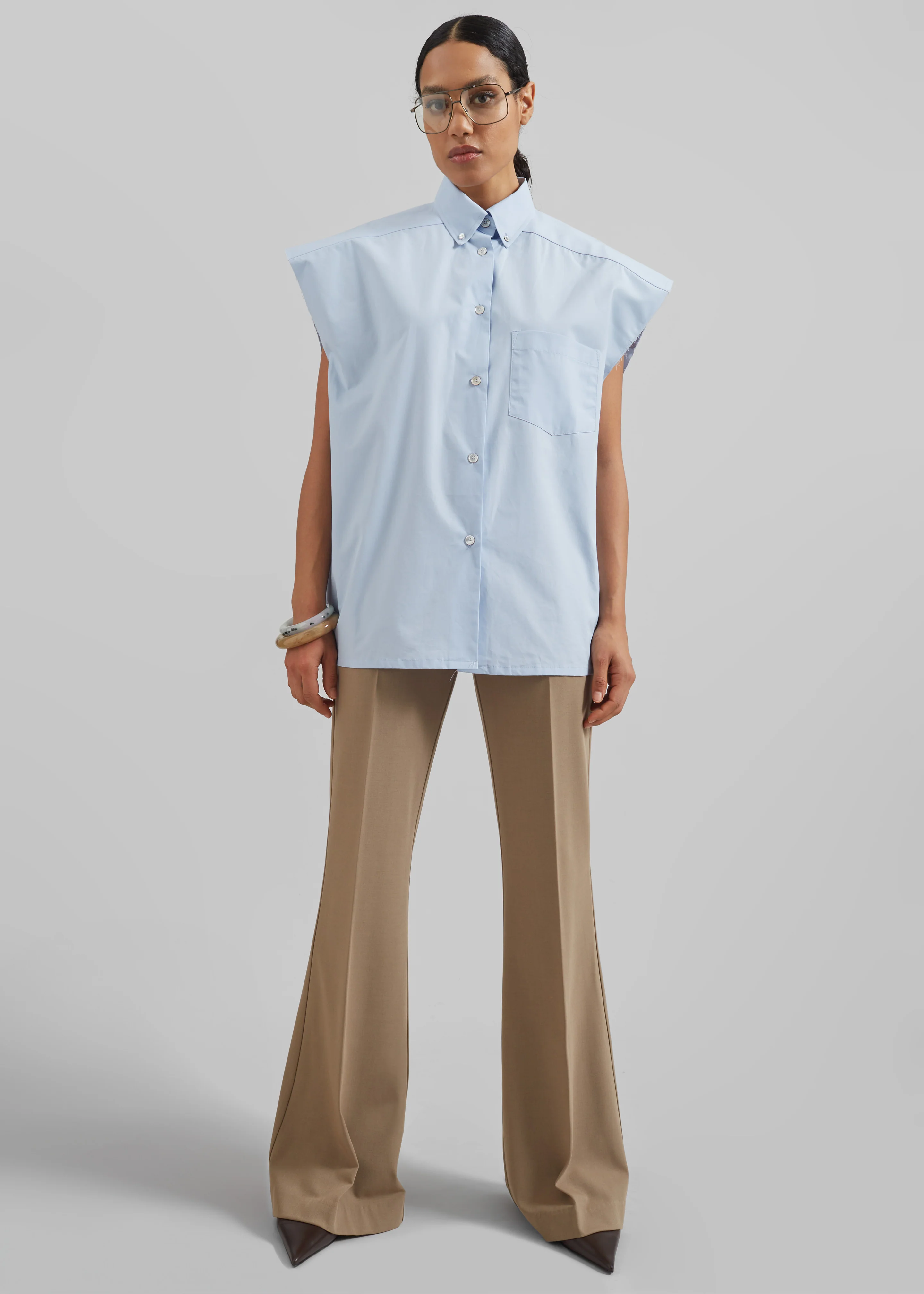 Quenin Sleeveless Button Down Shirt - Light Blue - Image 2