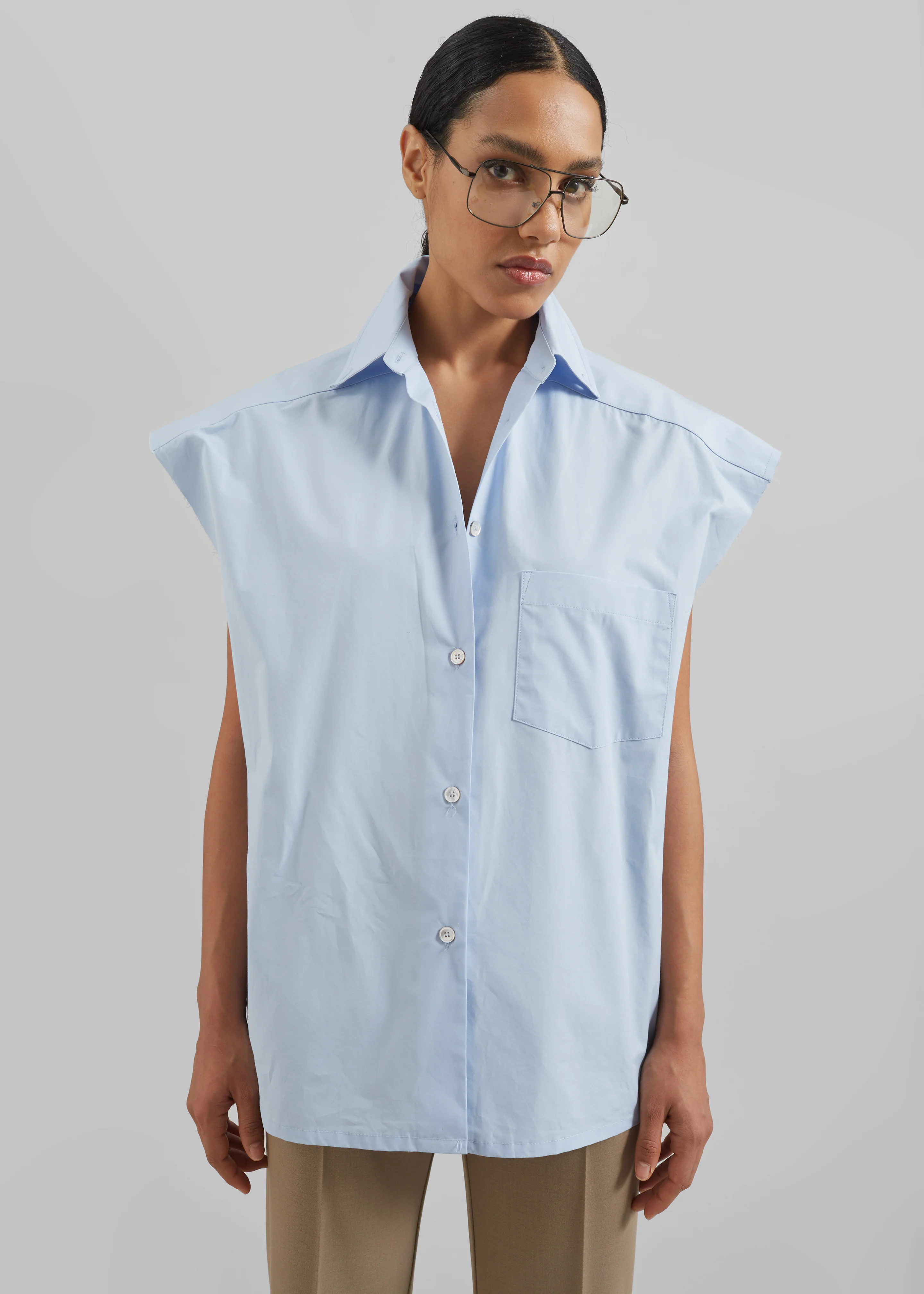 Quenin Sleeveless Button Down Shirt - Light Blue - Image 3