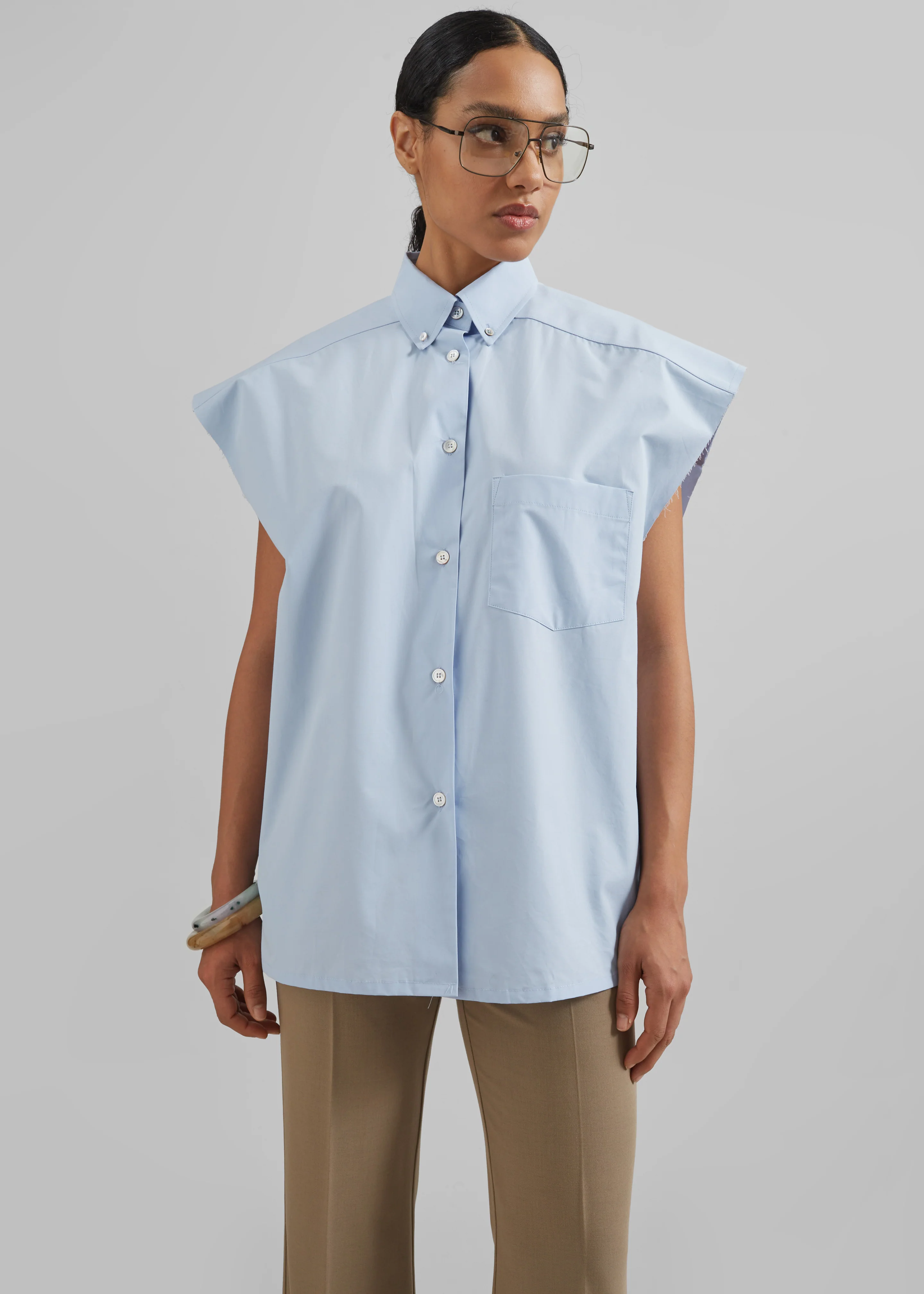 Quenin Sleeveless Button Down Shirt - Light Blue - Image 5