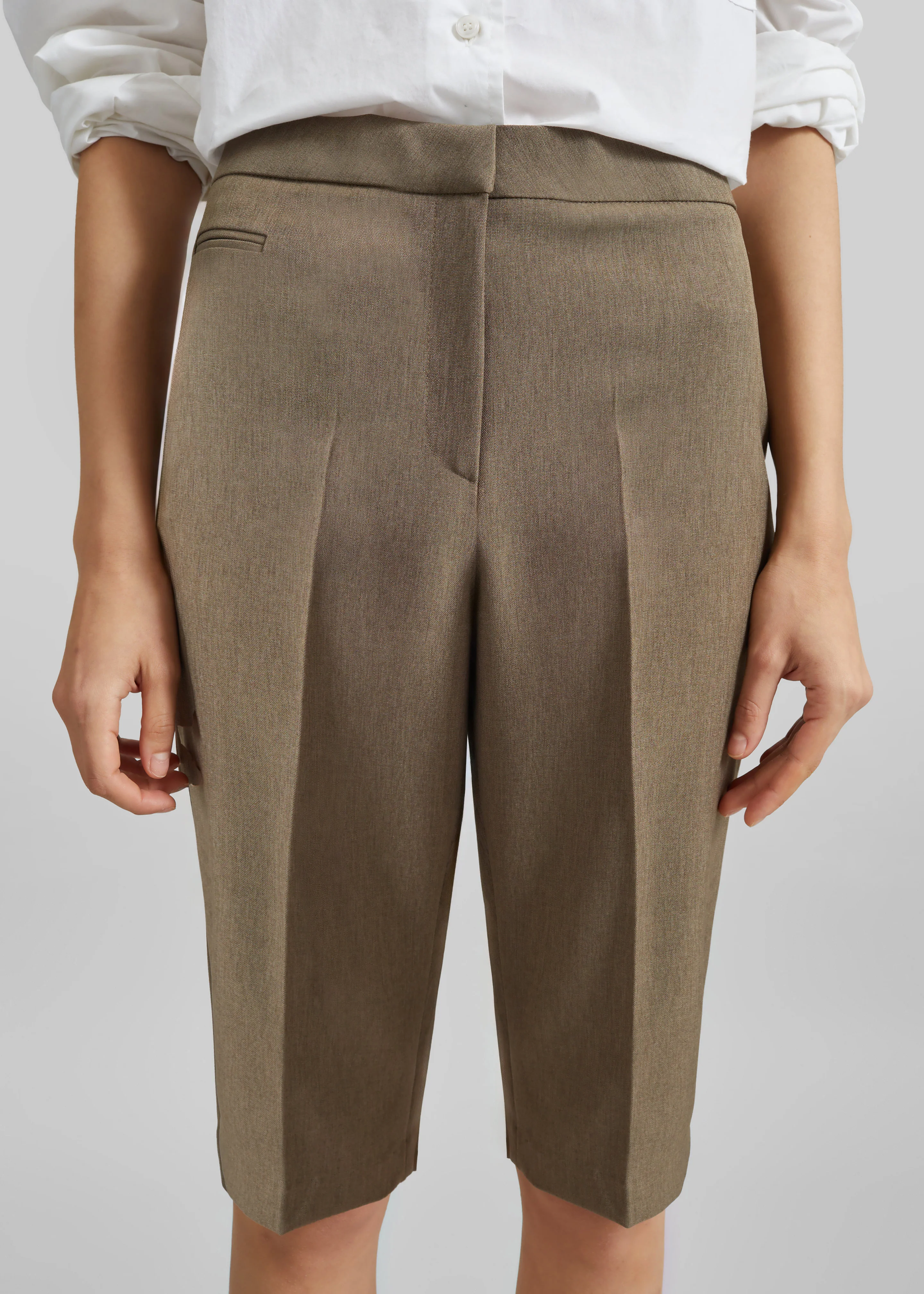 Reva Tailored Bermuda Shorts - Dark Taupe - Image 4