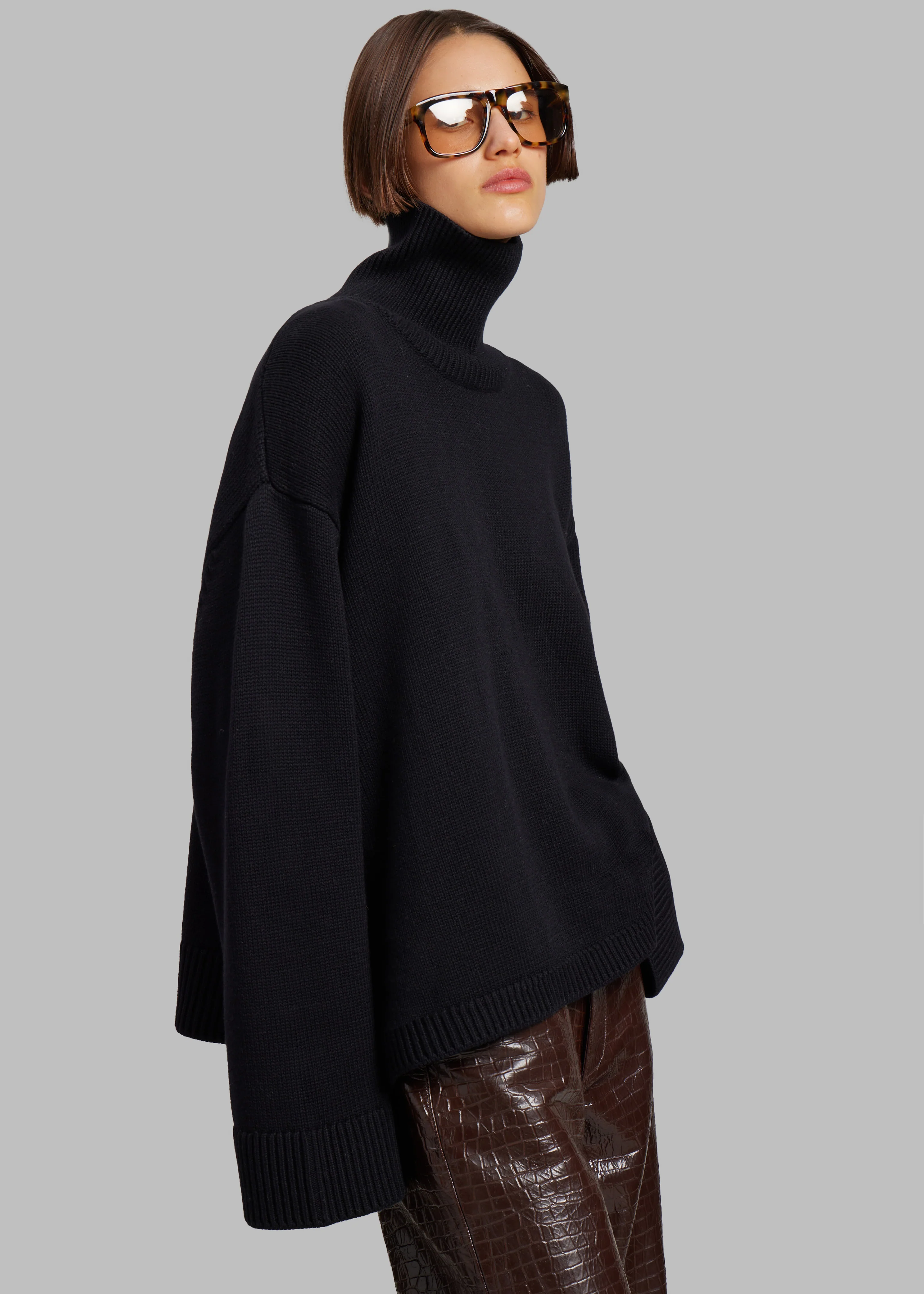 Rhea Trapeze Turtleneck - Black - Image 5