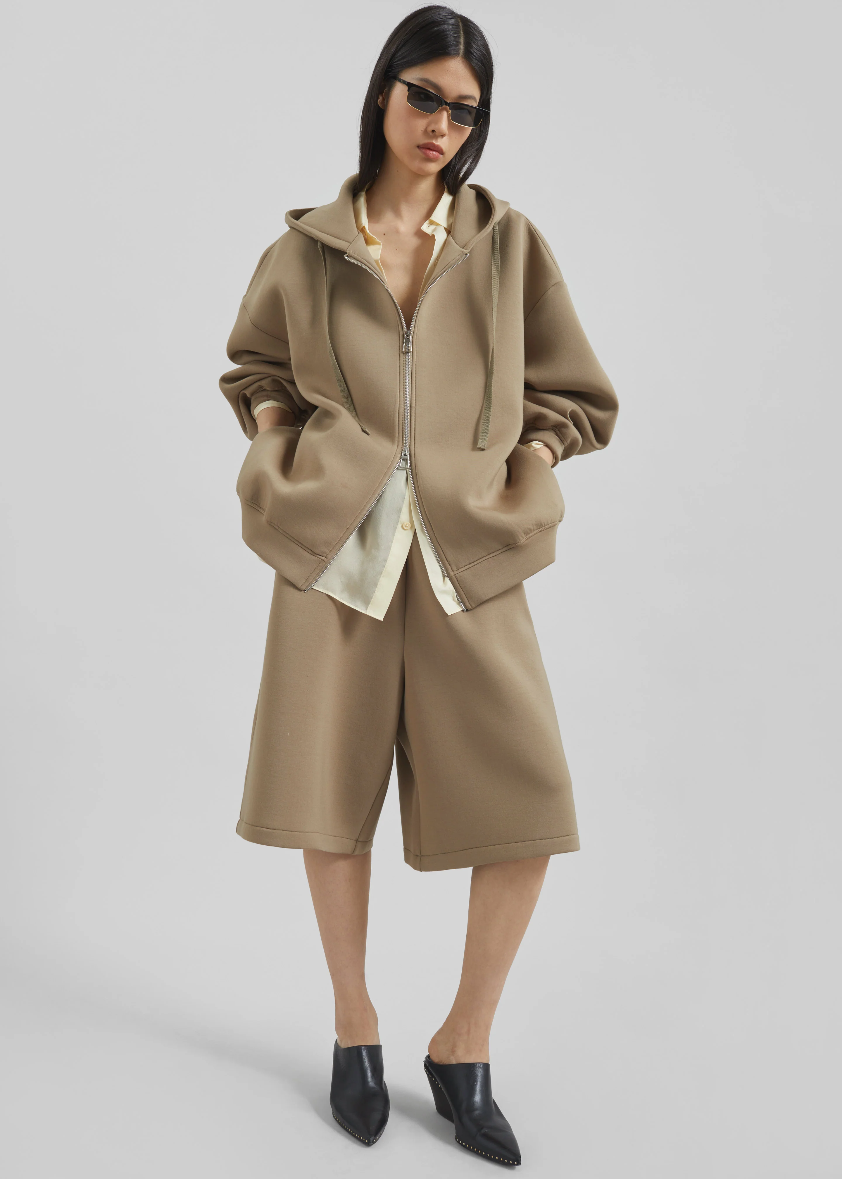 Rian Oversized Hoodie - Camel - Image 8