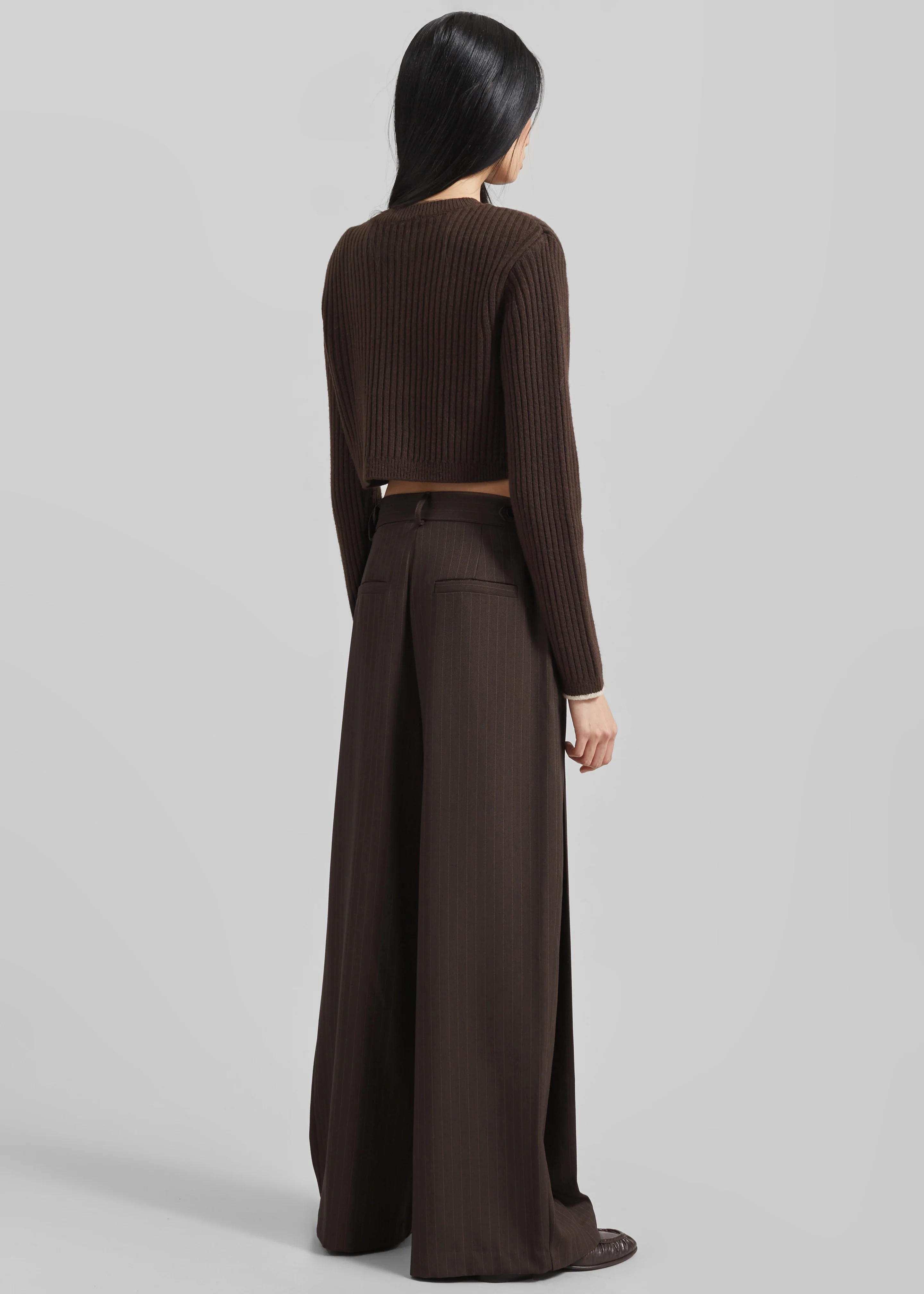 Ritsem Cropped Ribbed Wool Sweater - Dark Brown - Image 5
