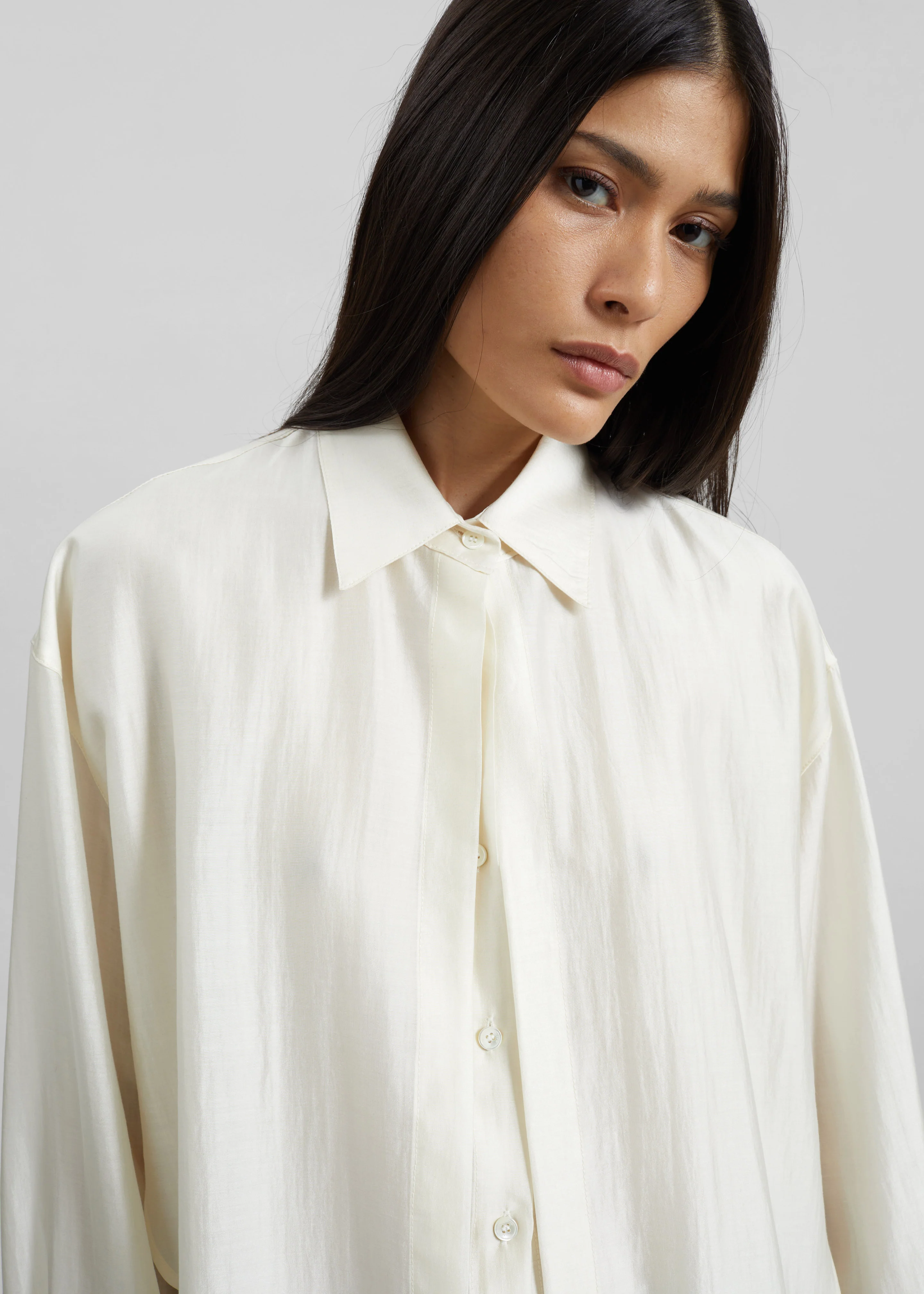 Roanne Fluid Double Shirt - Cream - Image 2