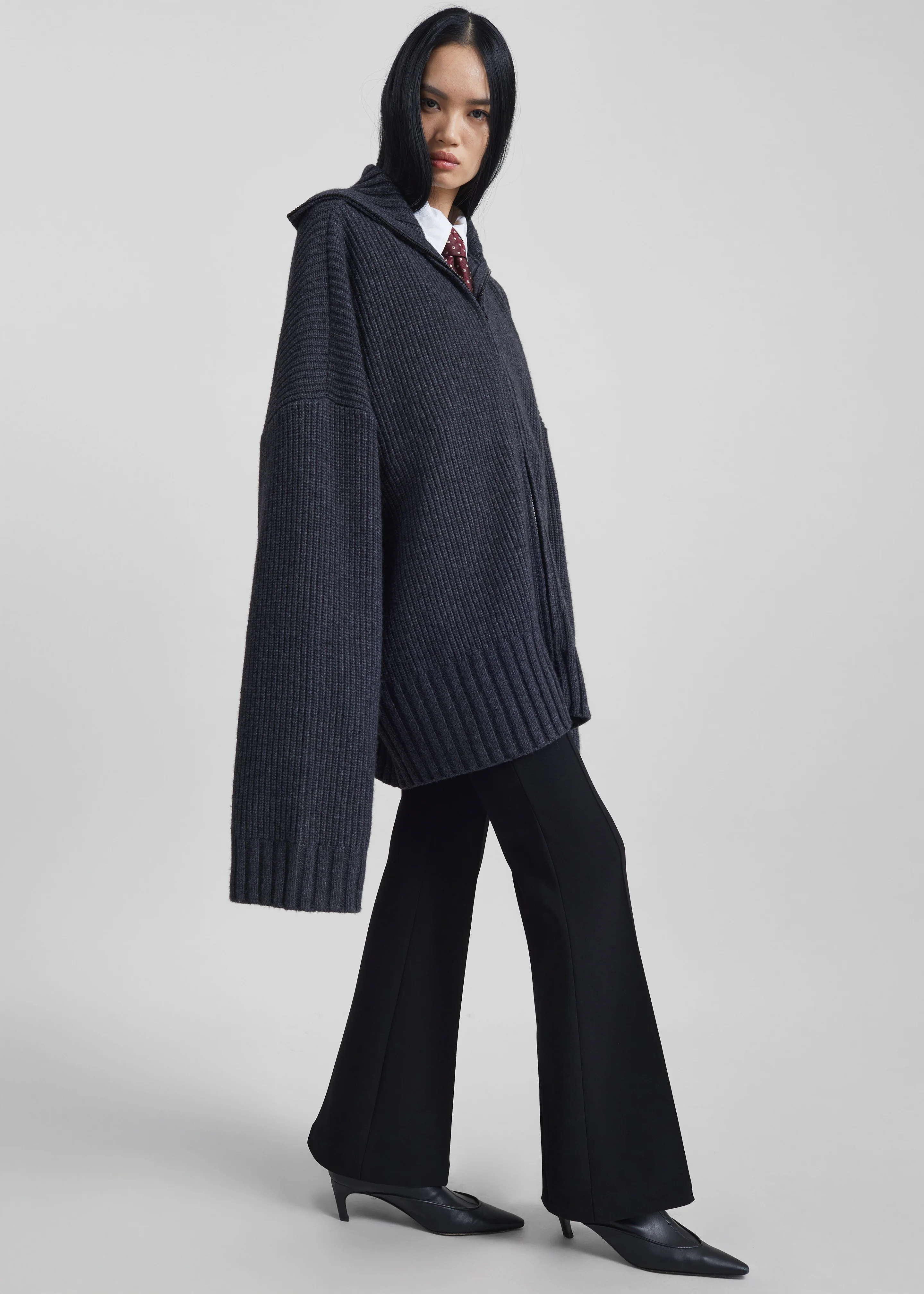 Saclay Oversized Zip-Up Cardigan - Charcoal - Image 3