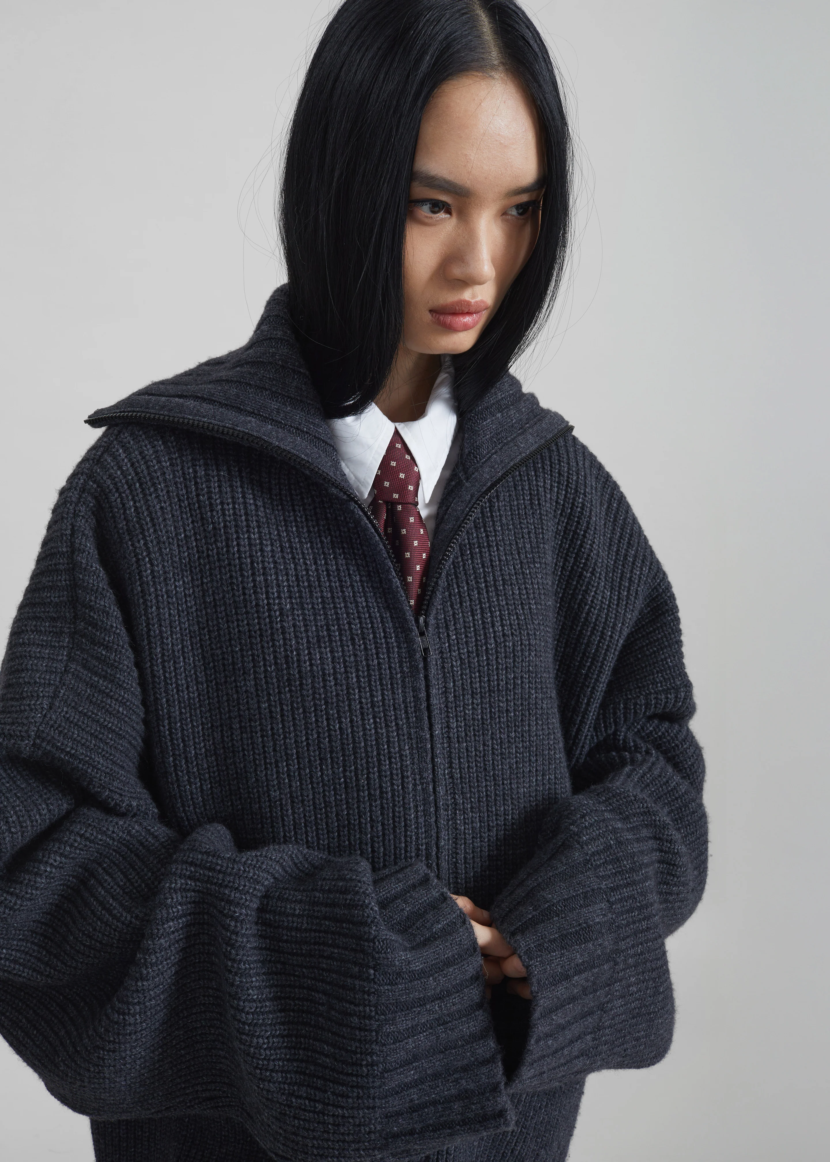 Saclay Oversized Zip-Up Cardigan - Charcoal - Image 5
