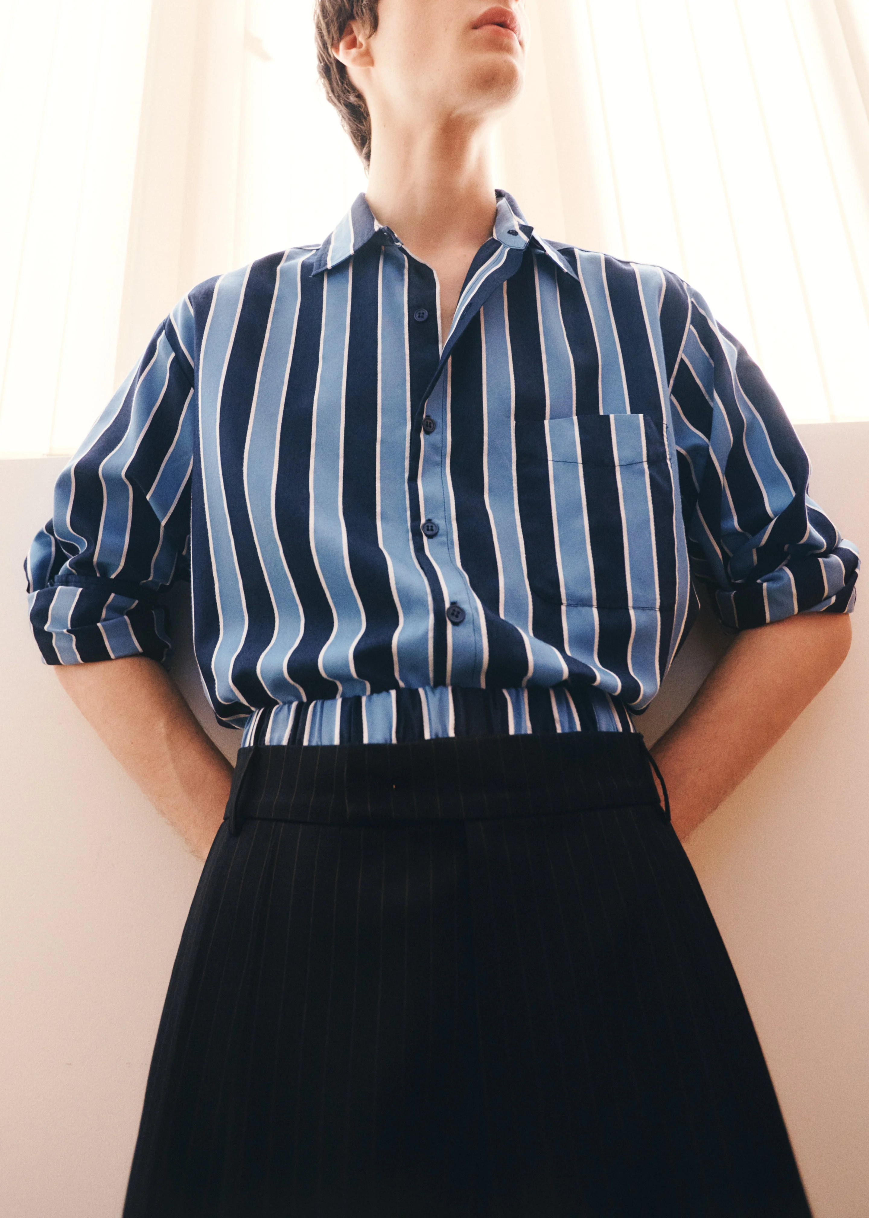 Sinclair Neck Tie Shirt - Navy Stripe - Image 8