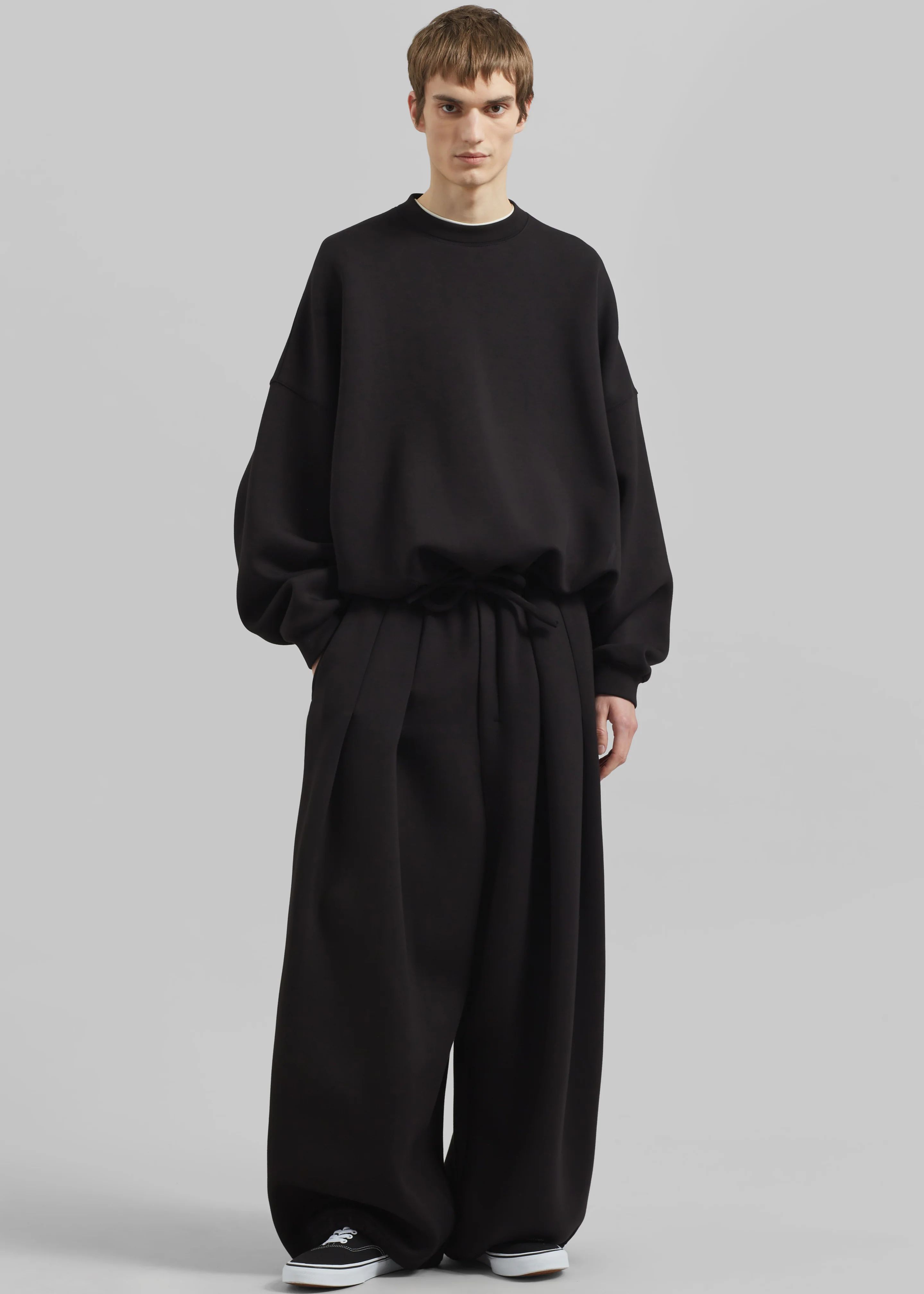 Tate Sweatshirt - Black - Image 3