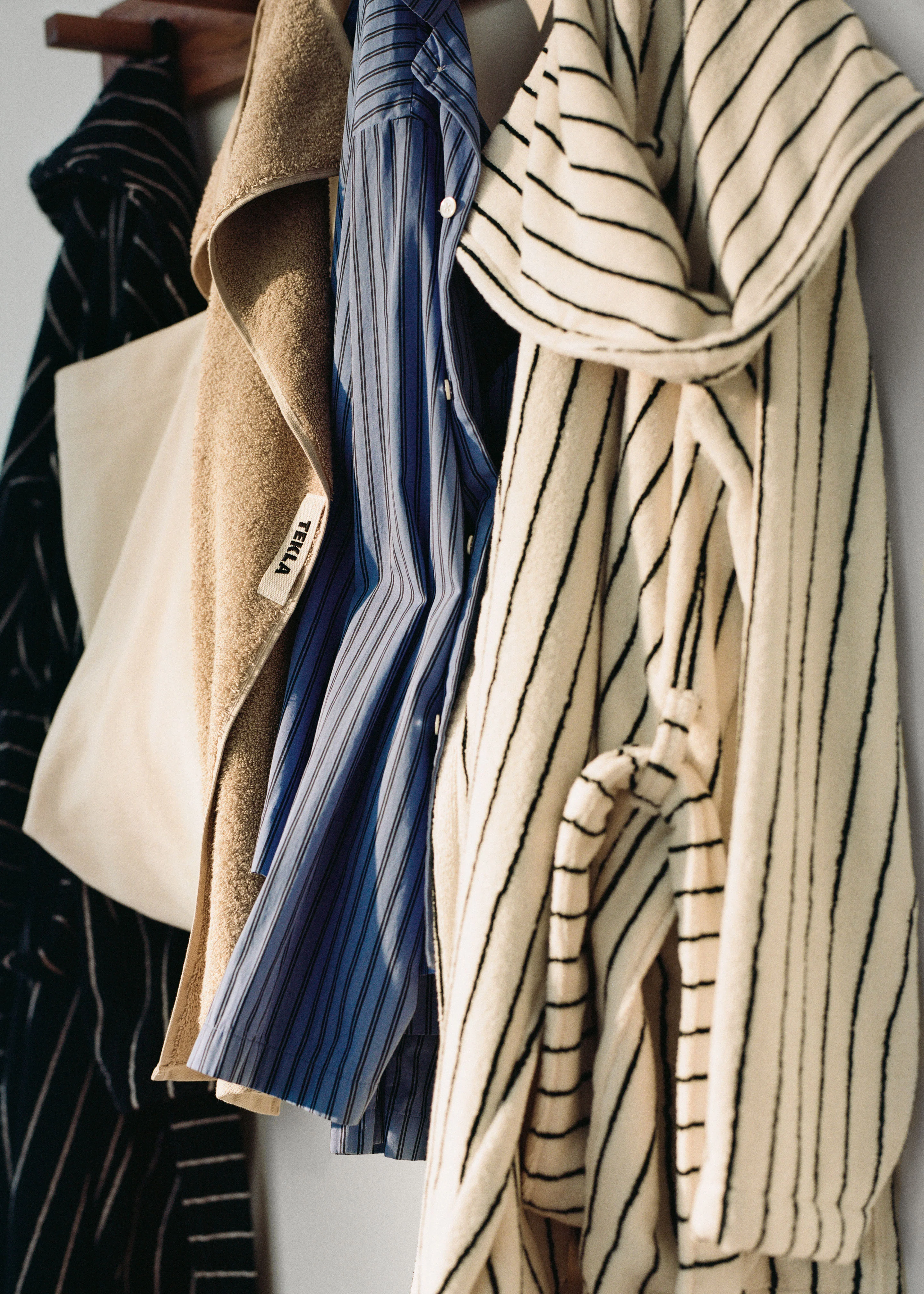 Tekla Hooded Bathrobe - Racing Green Stripes - Image 4