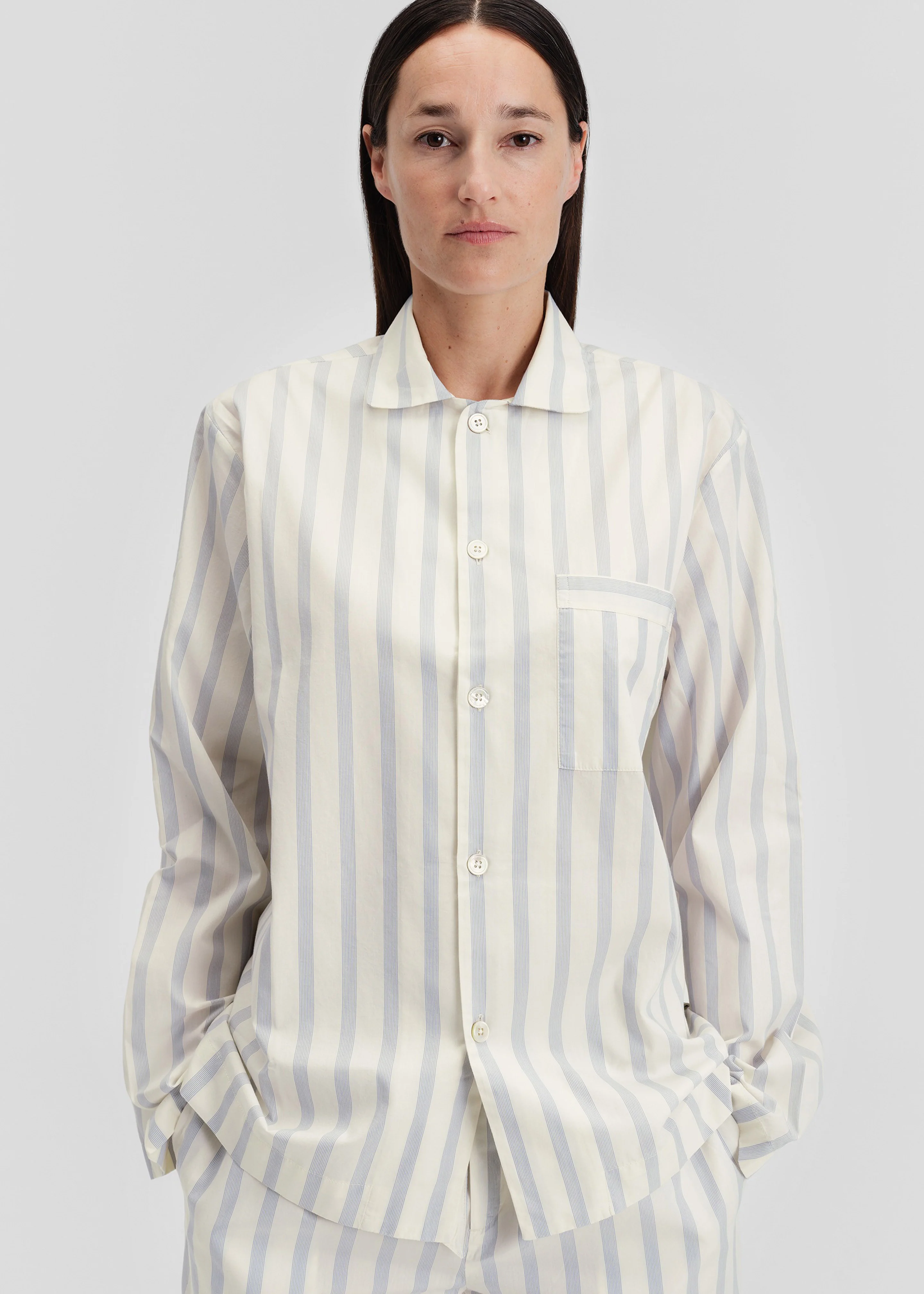 Tekla Poplin Pyjama Shirt - Needle Stripes - Image 3