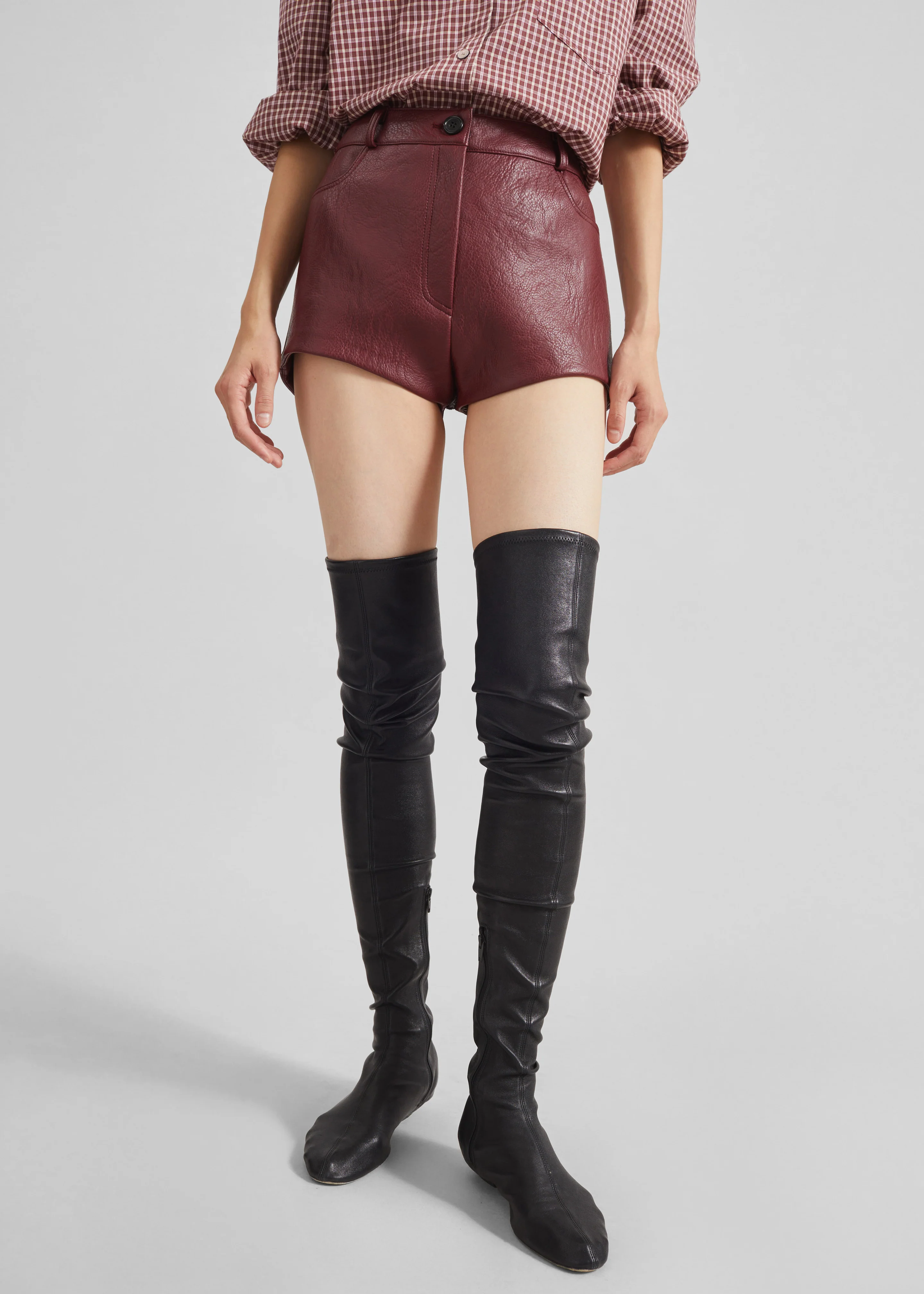 Troye Faux Leather Hot Pants - Burgundy - Image 4