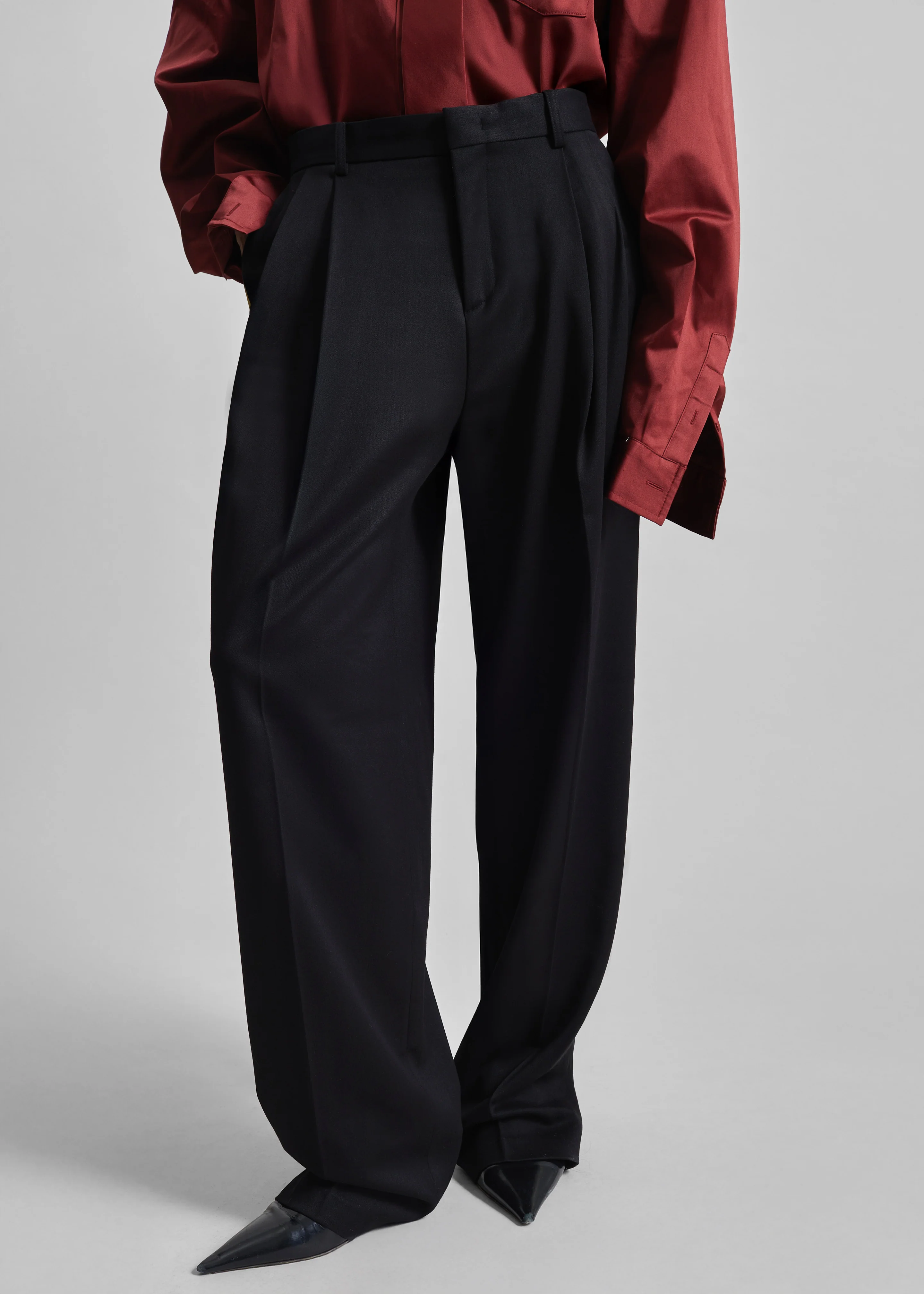 Vester Pleated Trousers - Black - Image 2
