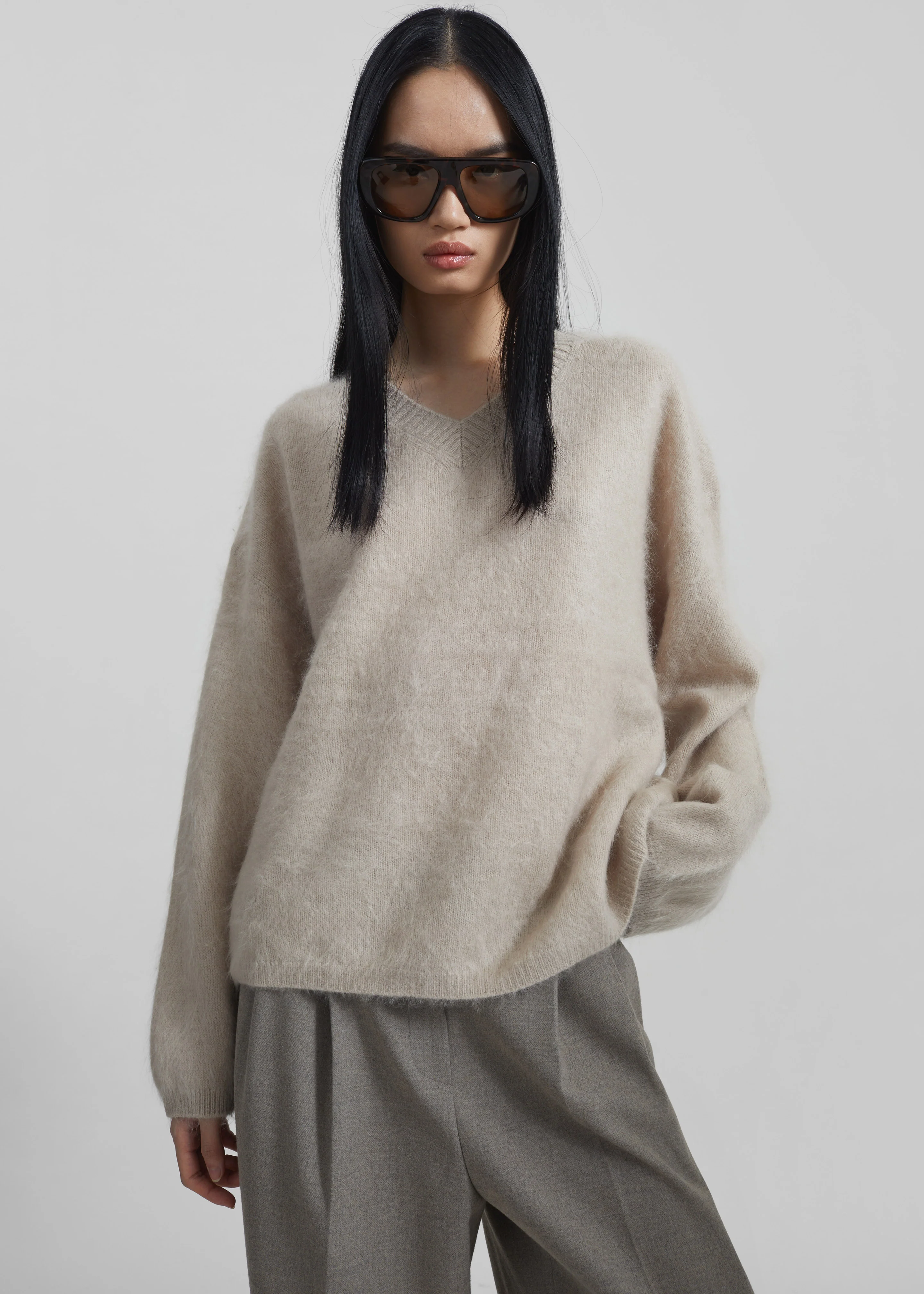 Vilhena Wool Fuzzy V-Neck Sweater - Beige - Image 4