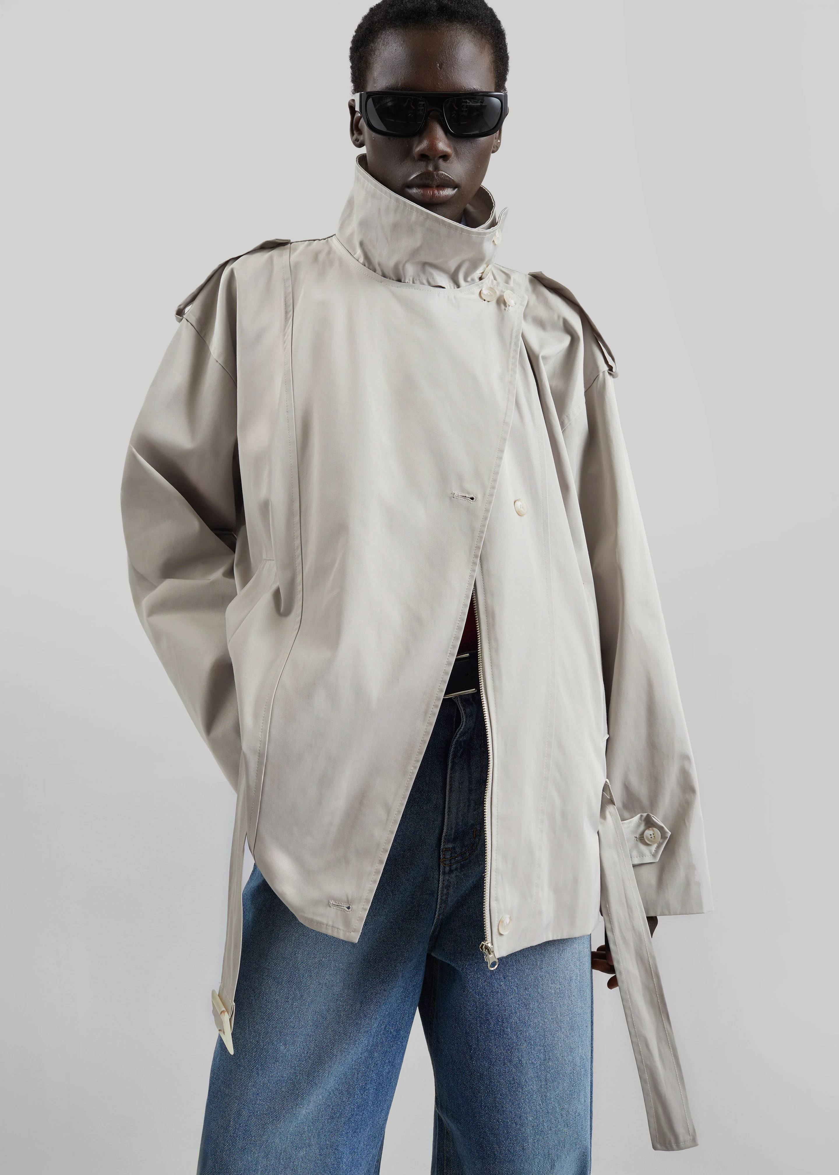 Virar Short Trench - Ice Grey - Image 5
